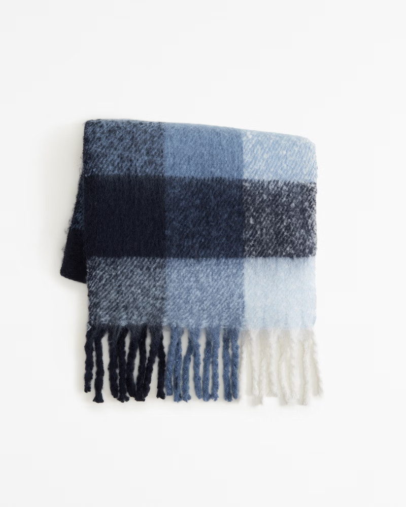 Women's Chunky Scarf | Women's Accessories | Abercrombie.com | Abercrombie & Fitch (US)