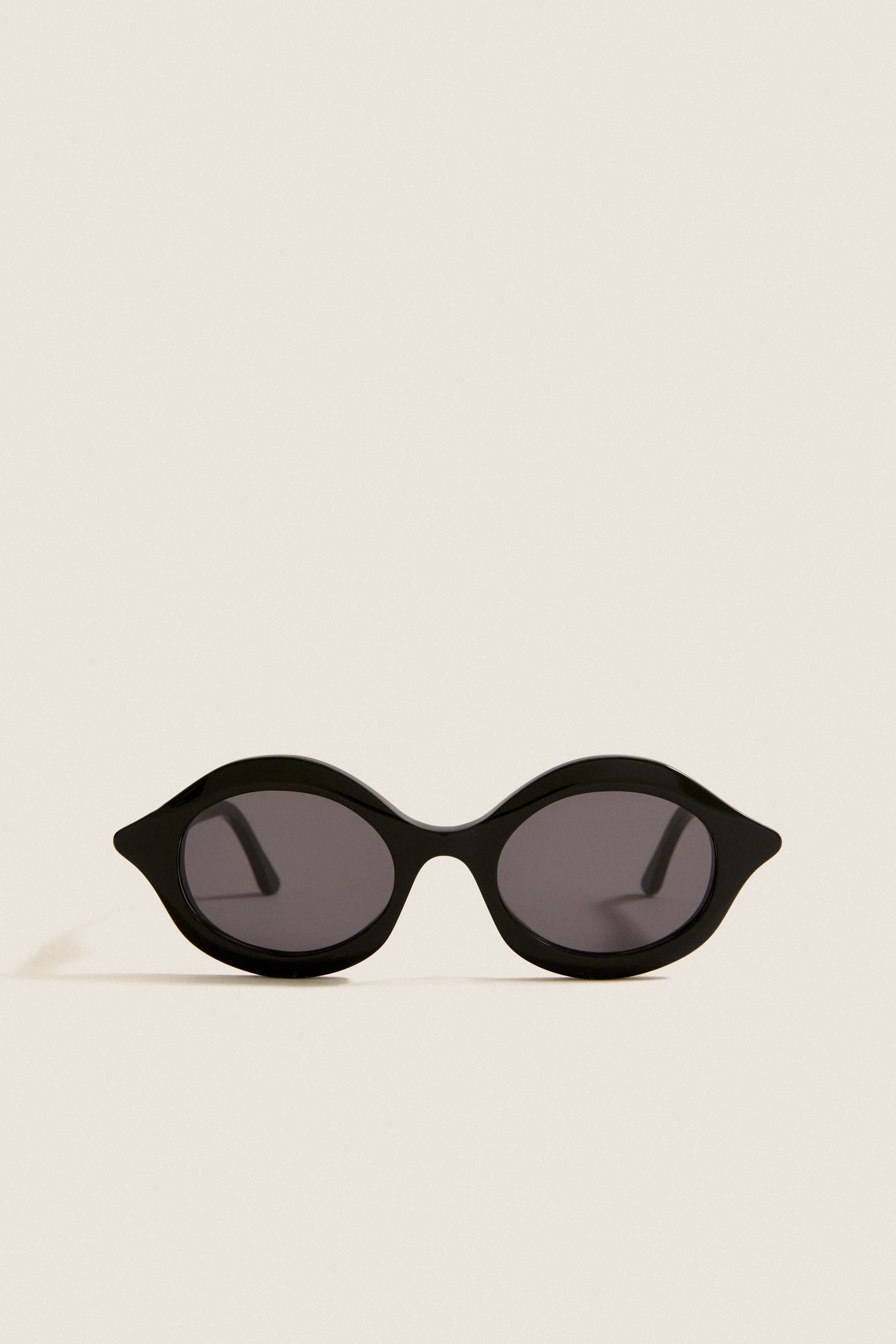 Black Willow Sunglasses | Tuckernuck (US)