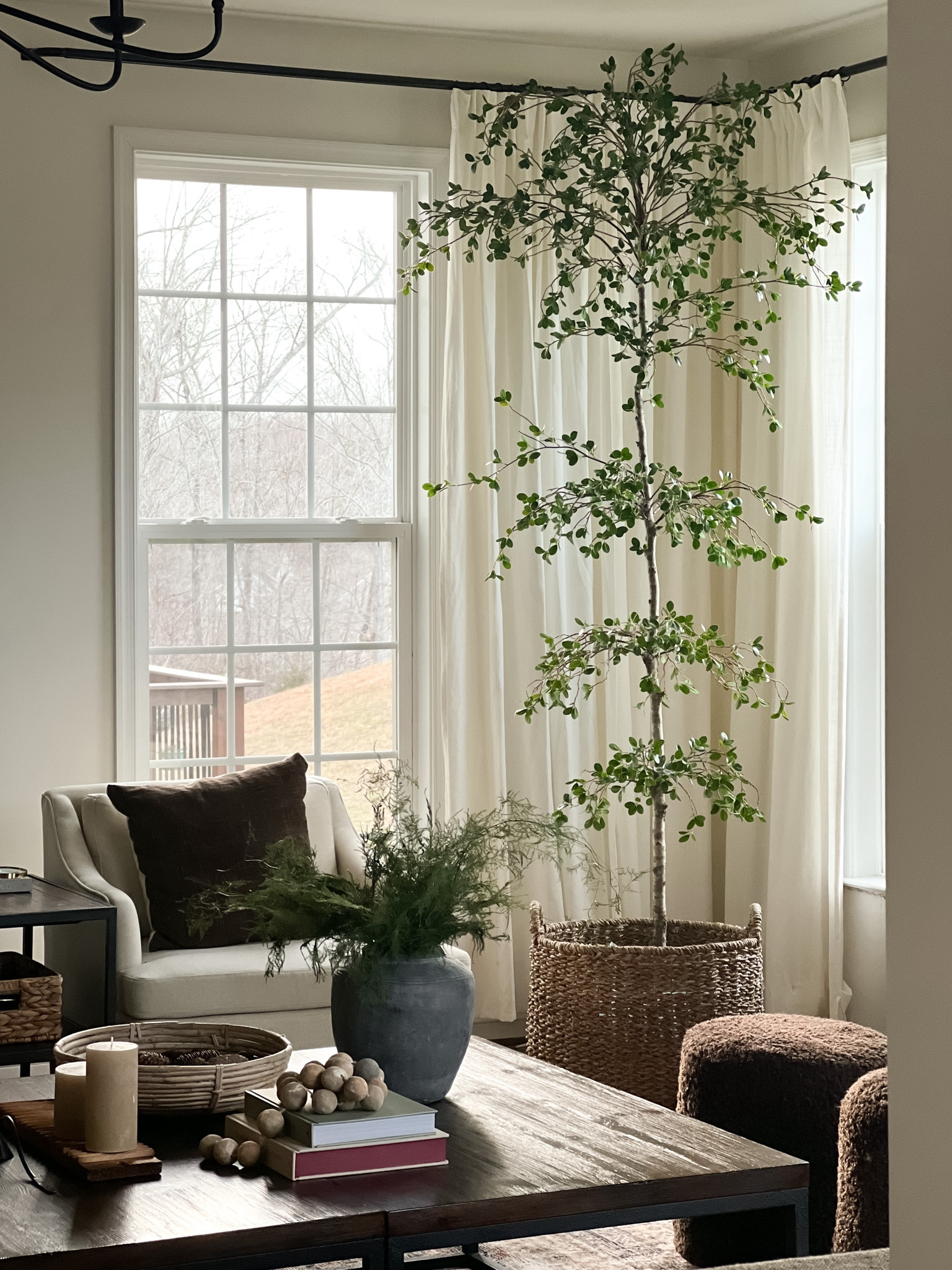 Faux shady lady tree

Amber interiors vibe
Shoppe Amber interiors
Artificial tree 

#LTKhome #LTKsalealert