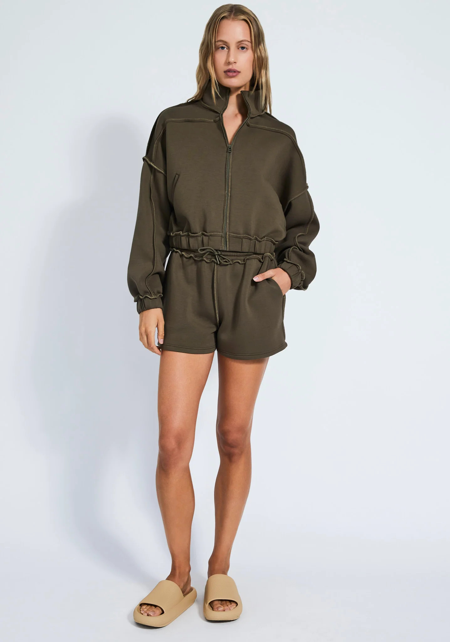 Steele Short | Devon Windsor