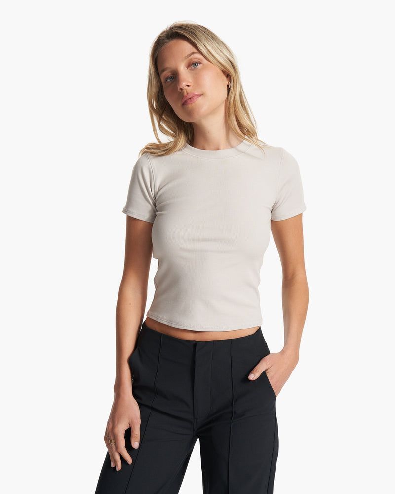 Pose Fitted Tee | Vuori Clothing (US & Canada)