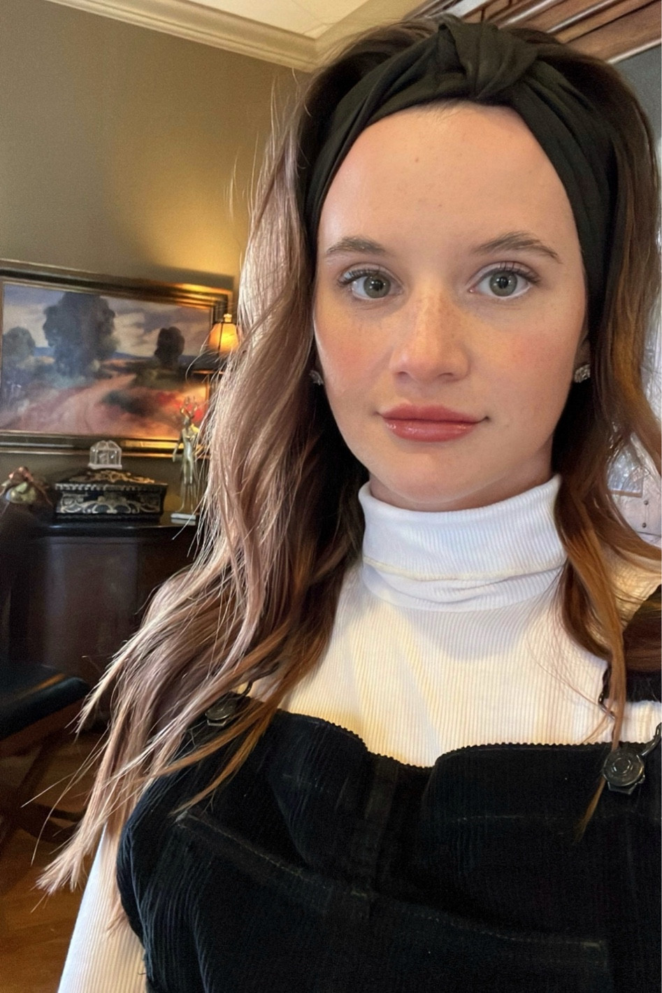 Corduroy overalls | free people | winter outfit | holiday outfit | Christmas | turtleneck | headband | casual outfit | jumpsuit | ski | holiday outfit 

#LTKbeauty #LTKHoliday #LTKSeasonal