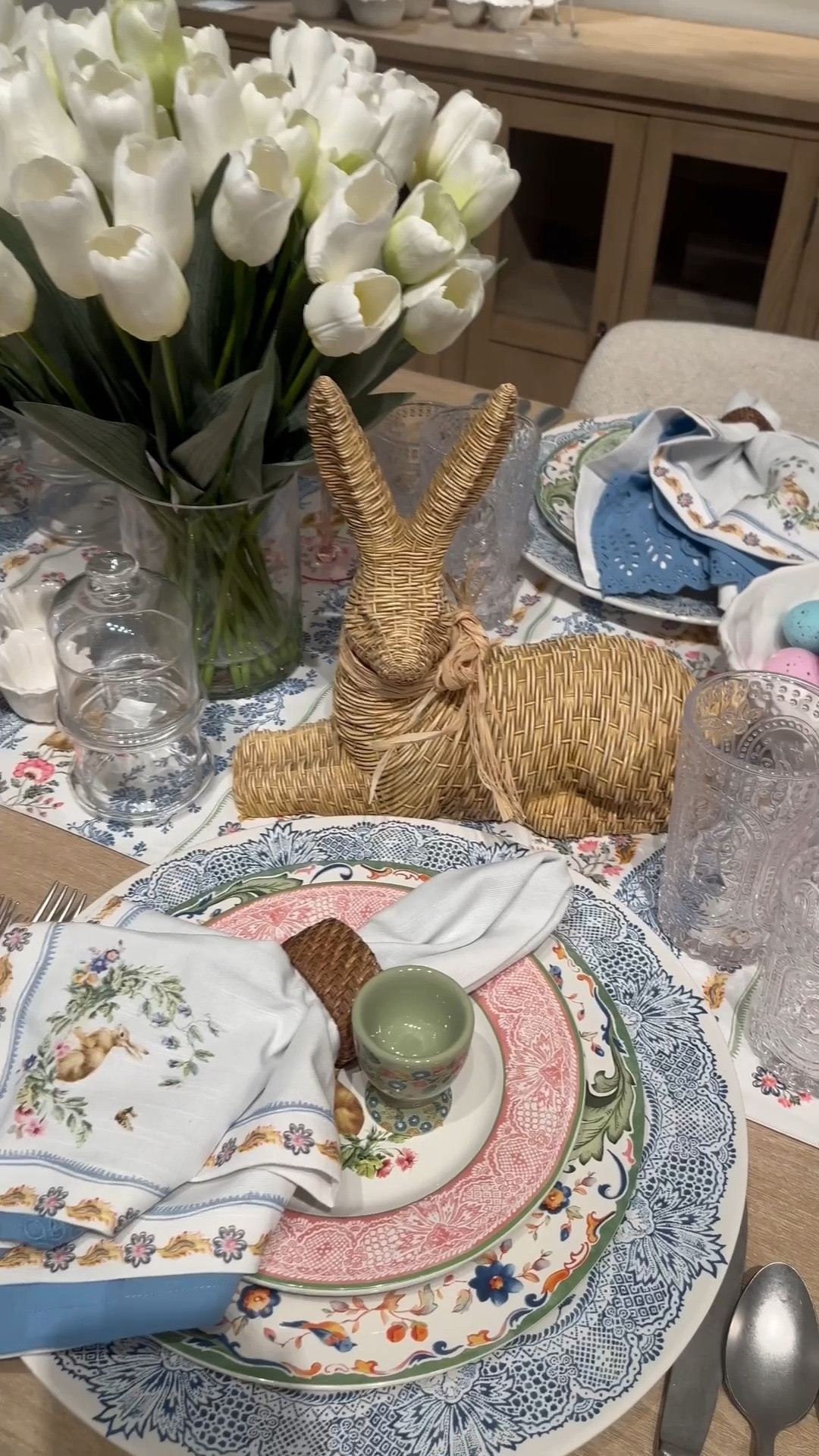 Botanical Easter Tablescape 
🤍

I couldn’t find the rabbit so I linked a similar (and I think cuter) one from Target!

Easter Tableware, Easter Decor, Easter Plates, Easter Glasses, Easter Dinner, Easter Party, Easter Decor, Pink Easter, Blue Easter, Green Easter, Easter Flowers, Faux Flowers, Faux Tulips

#LTKSeasonal #LTKParties #LTKHome