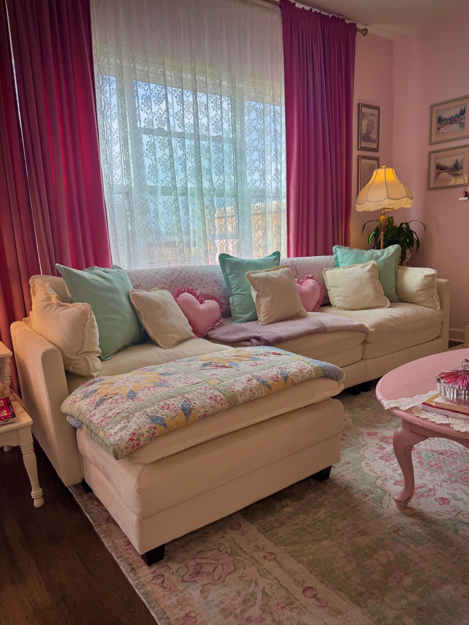 My couch💞