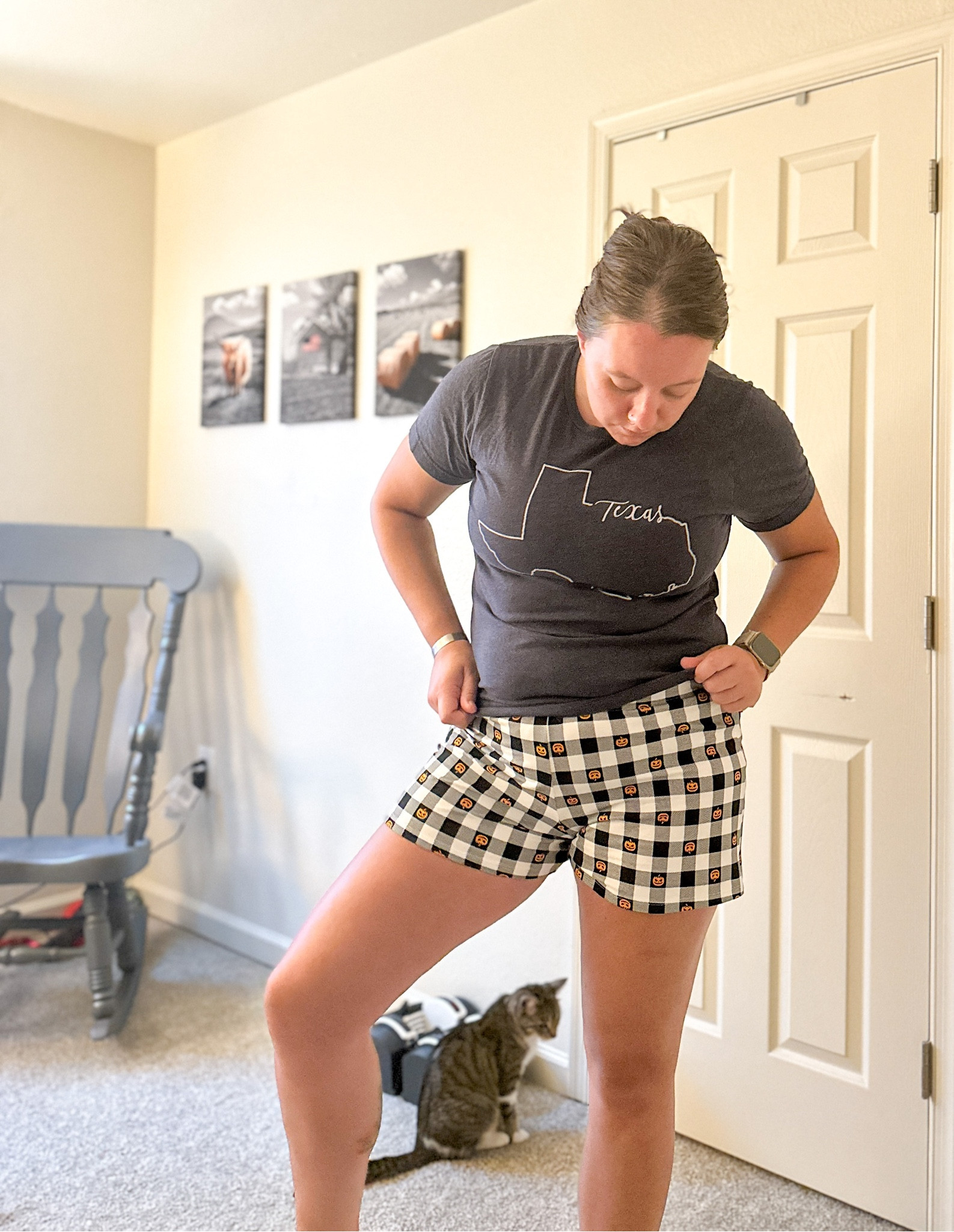 The comfiest pajama shorts, yes I’m wearing pumpkins in August 🎃

Not the exact pattern, but these target solids below are perfect ❤️

#LTKunder50 #LTKSeasonal #LTKmidsize