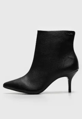 Bota Via Uno Cano Curto Preta | Dafiti (BR)