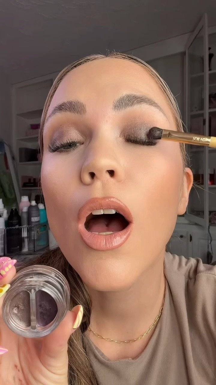 The most stunning eyeshadows and so easy to use! 💕✨☺️