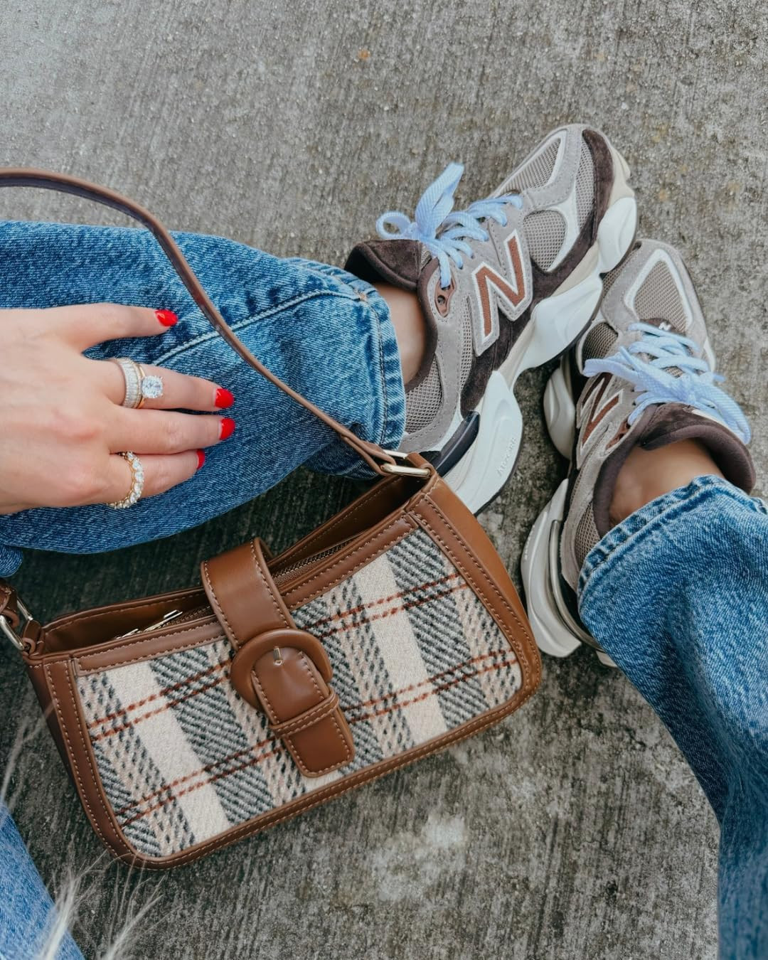 New Balance Unisex 9060 Sneakers | Amazon (US)