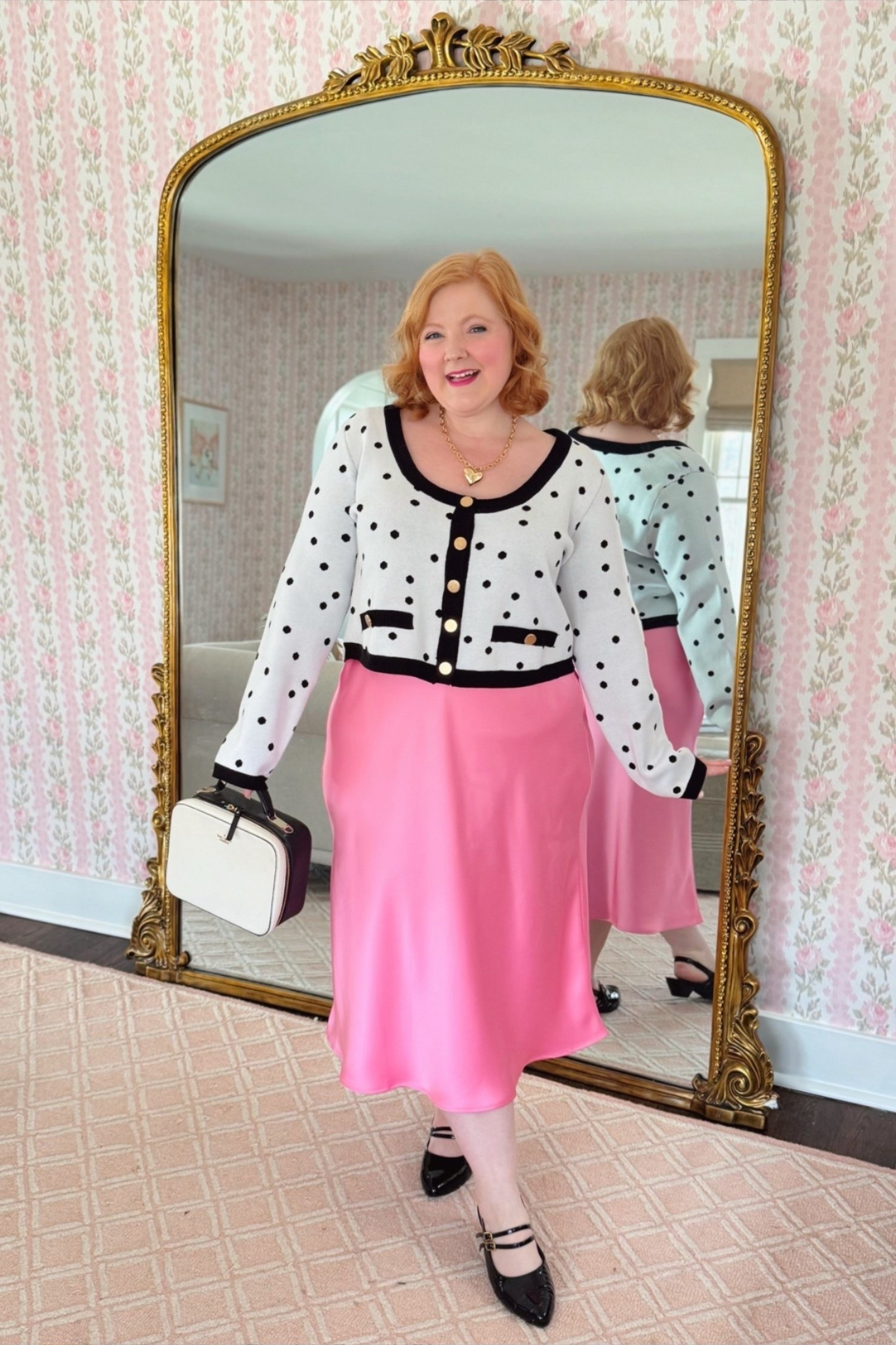 Outfit Details:
Cardigan size 14/16 @eloquii
Necklace @baublebar
Skirt size 12/14 @ullapopkenusa 
(35% OFF with code WWWULLA)
Bag (old) @katespadeny
Shoes @wydrstudios