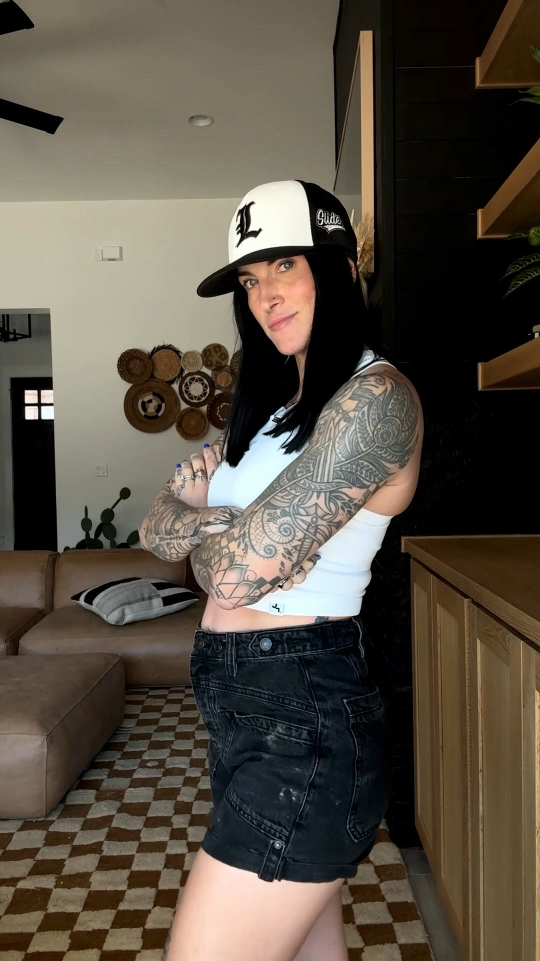 when one of your fave workout tanks can also be styled as a normal tank. we love to see it. 