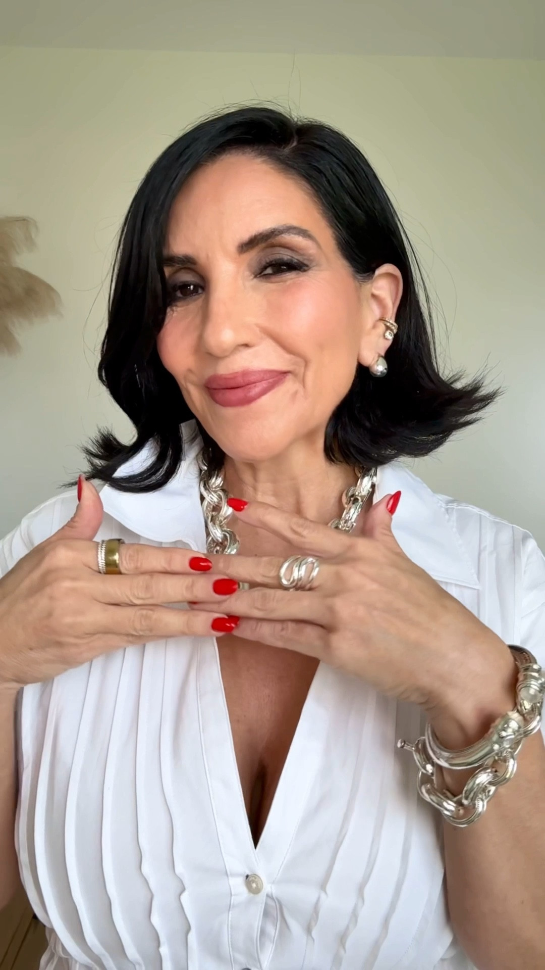 Let’s style all white look for summer 


#LTKStyleTip #LTKBeauty #LTKOver40