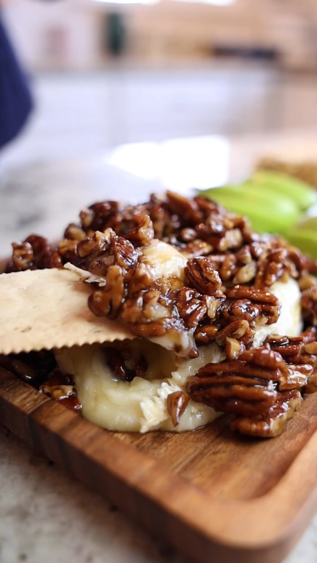 This easy appetizer has warm melty Brie cheese and candied pecans 😋 

#easyappetizer 
#appetizers 

#LTKFindsUnder50 #LTKHome #LTKfoodie