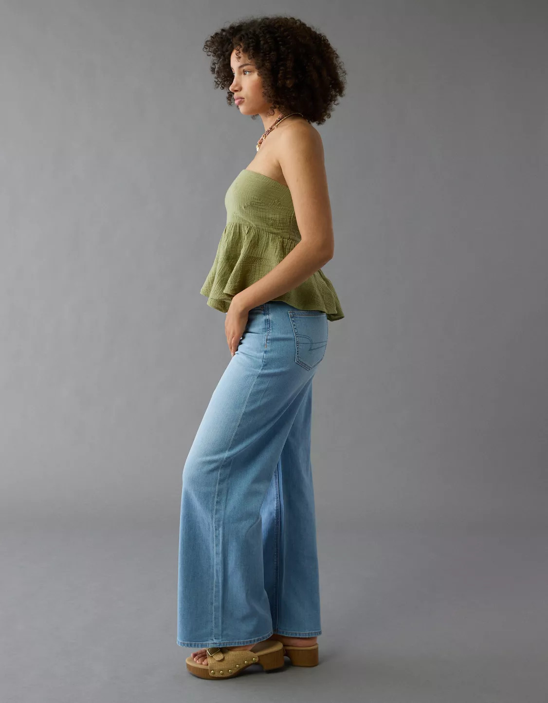 AE Dreamy Drape Stretch Curvy Super High-Waisted Baggy Wide-Leg Jean | American Eagle Outfitters (US & CA)