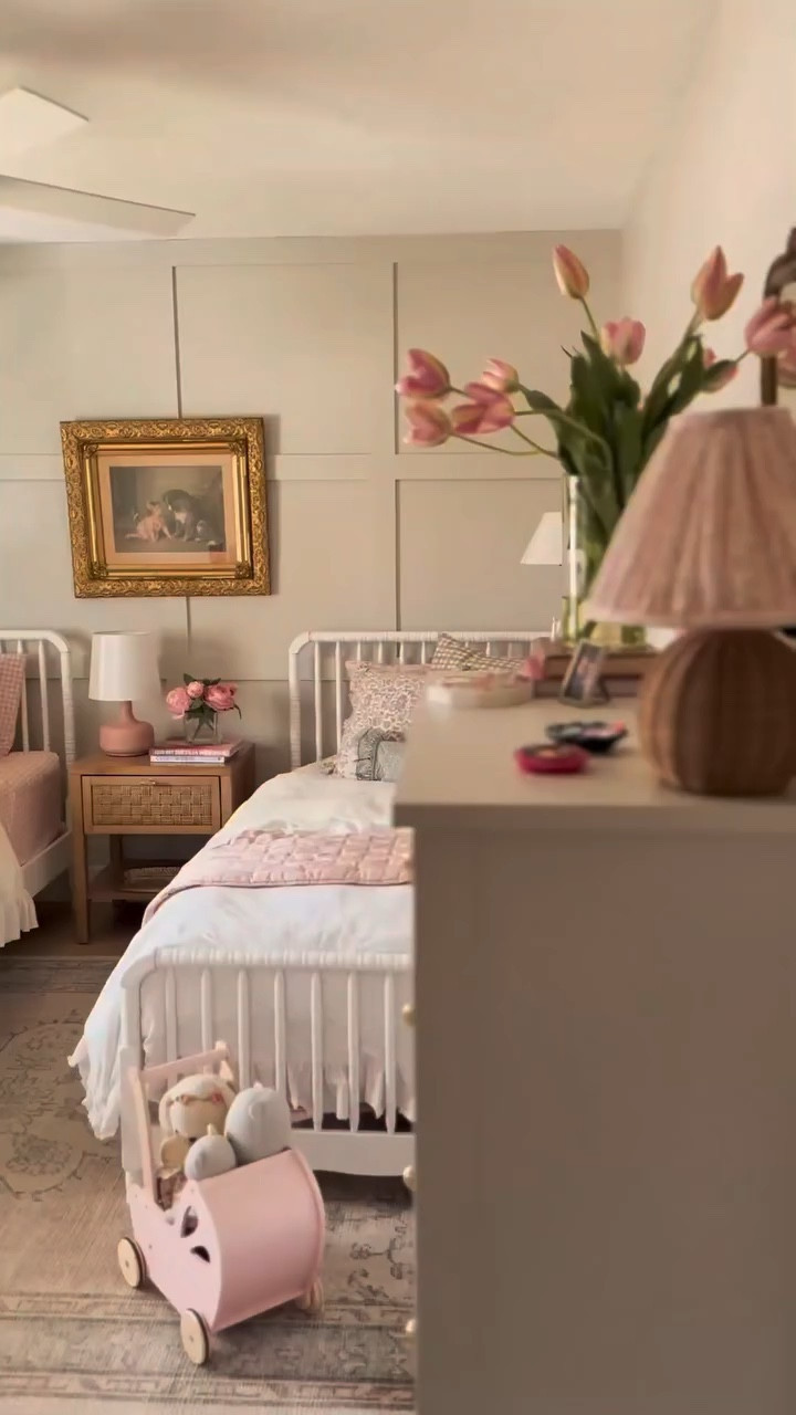 Pattern rule I always follow for a more layered look 

#LTKHome