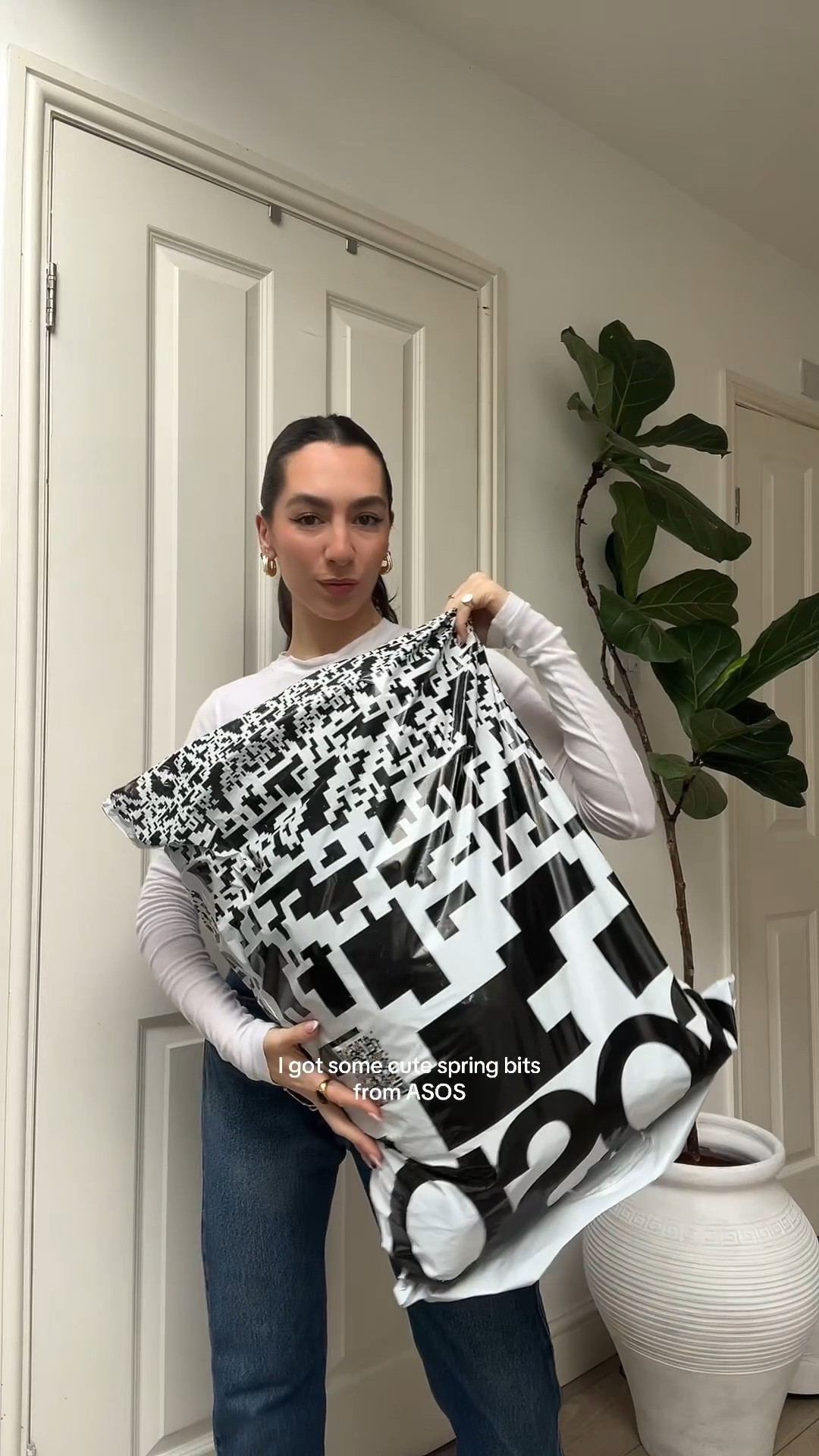 Asos haul, yellow bomber jacket, grey v-neck jumper

#LTKeurope #LTKspring #LTKuk