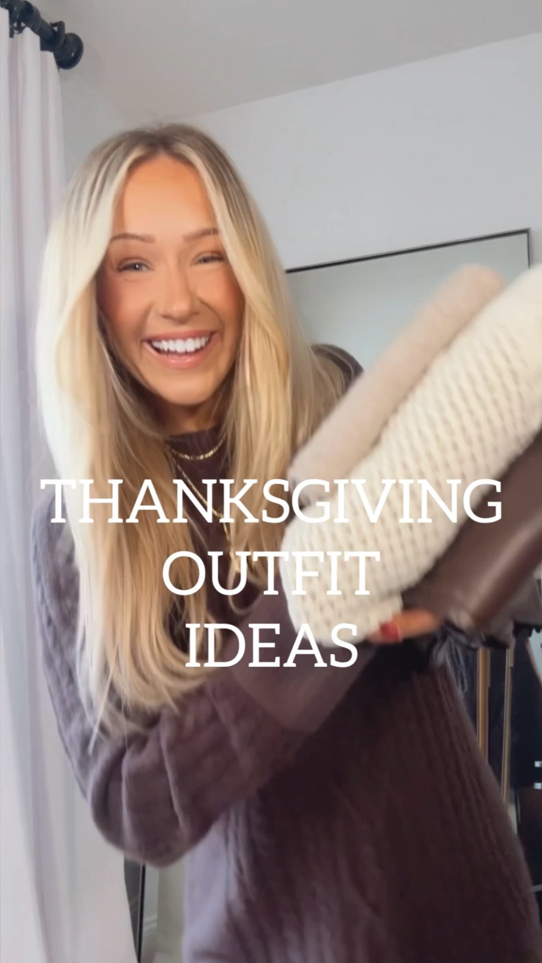 Casual and more dressy Thanksgiving outfits ideas 