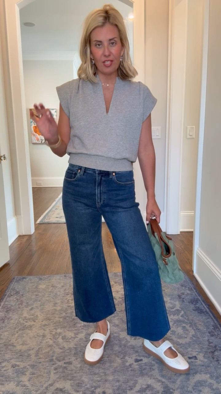 I can’t stop wearing this top and just ripped the tags off these jeans (they are soooo good)! 

Top - xs
Jeans - 26P
Shoes -

#LTKdayinmylife #LTKootd #LTKmomlife