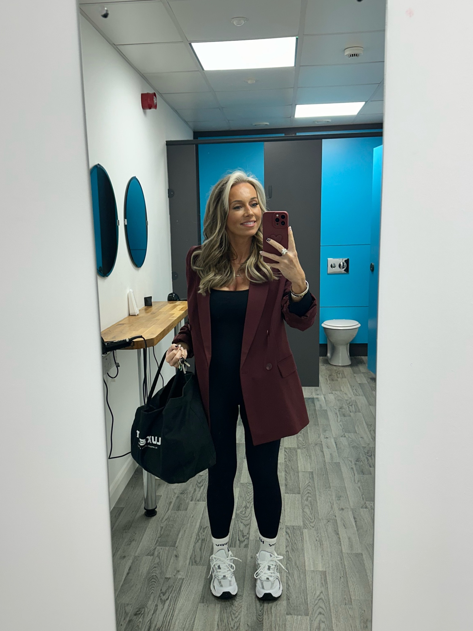 Burgundy blazer

#LTKuk #LTKeurope #LTKautumn