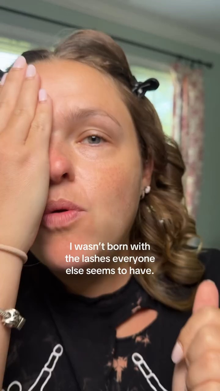 I used to think lash primers were unnecessary… until I tried this combo. The primer adds length and separation, and the tubing mascara wraps every lash so I get definition without the smudging, flaking, or raccoon eyes by the end of the day. If your mascara disappears halfway through the day, this duo might change your mind. #TarteCosmetics #TubingMascara #LashPrimer #MascaraRoutine #dealsforyoudays