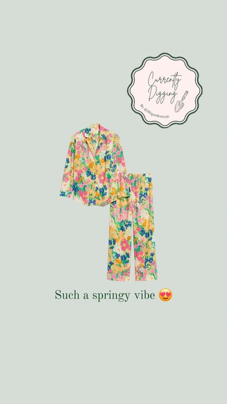 Floral print pajamas, floral poplin pajamas, spring pajamas, spring floral 

#LTKSpringSale #LTKsalealert #LTKfindsunder50