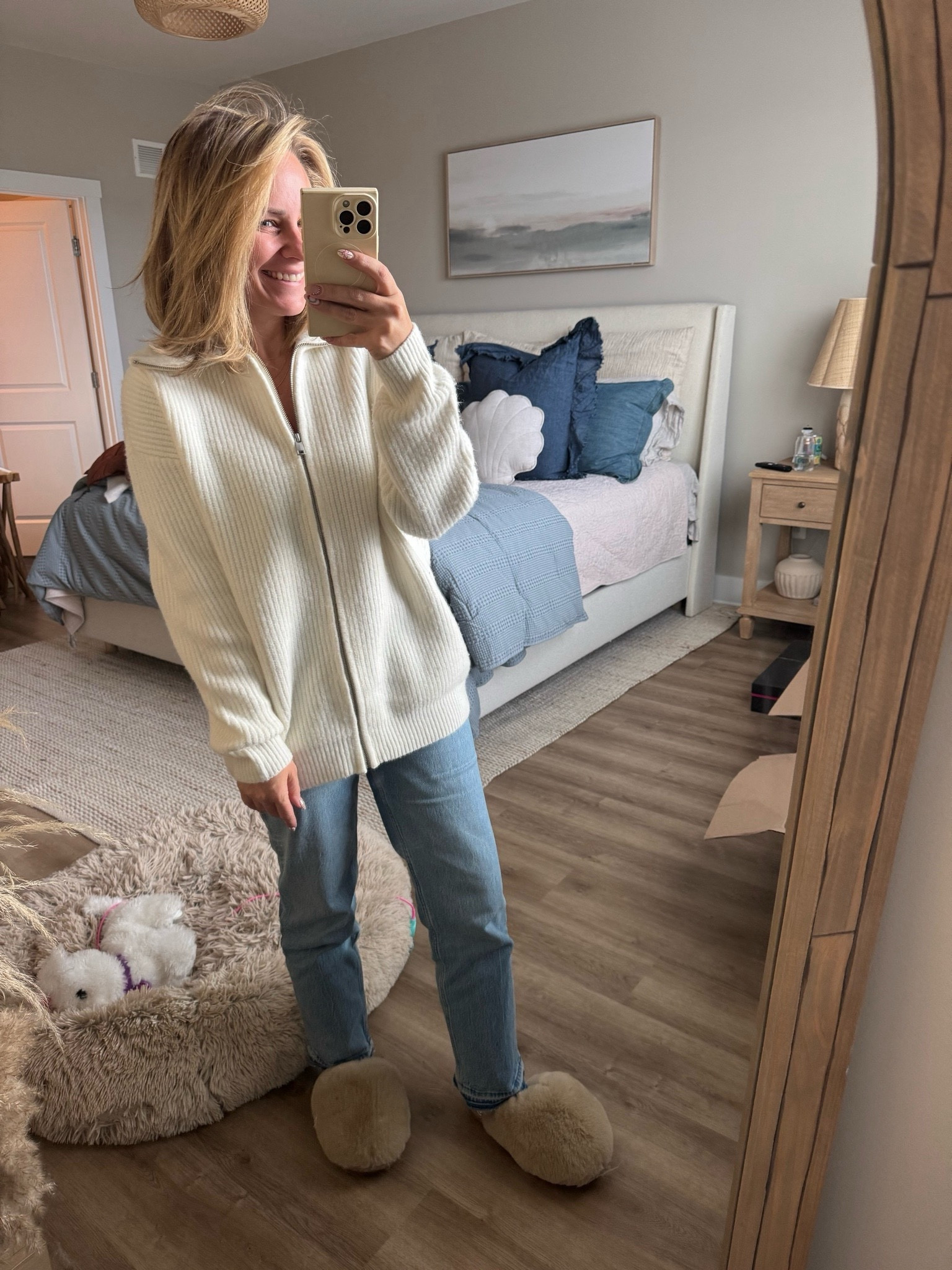 casual winter style outfit idea✨🤍

winter style, casual winter fashion idea, white zip up jacket, jeans, denim, slippers, house shoes, mom of two, Claire Tammaro 

#LTKFindsUnder100 #LTKShoeCrush #LTKStyleTip