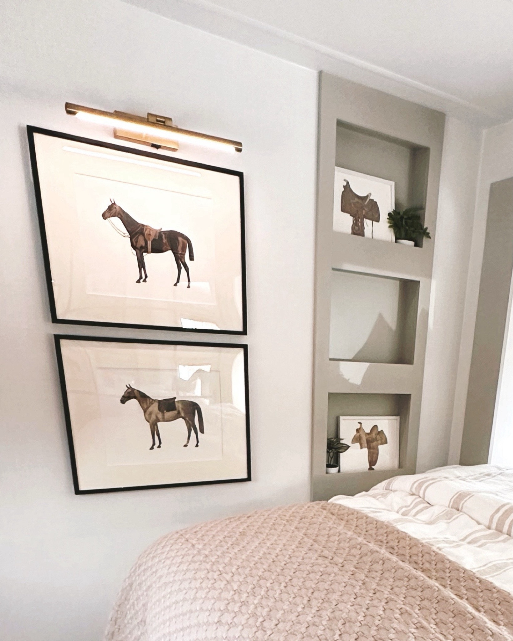 Picture light, printable art, framed art, Amazon picture light, Amazon home decor, rv decor 

#LTKSaleAlert #LTKStyleTip #LTKHome