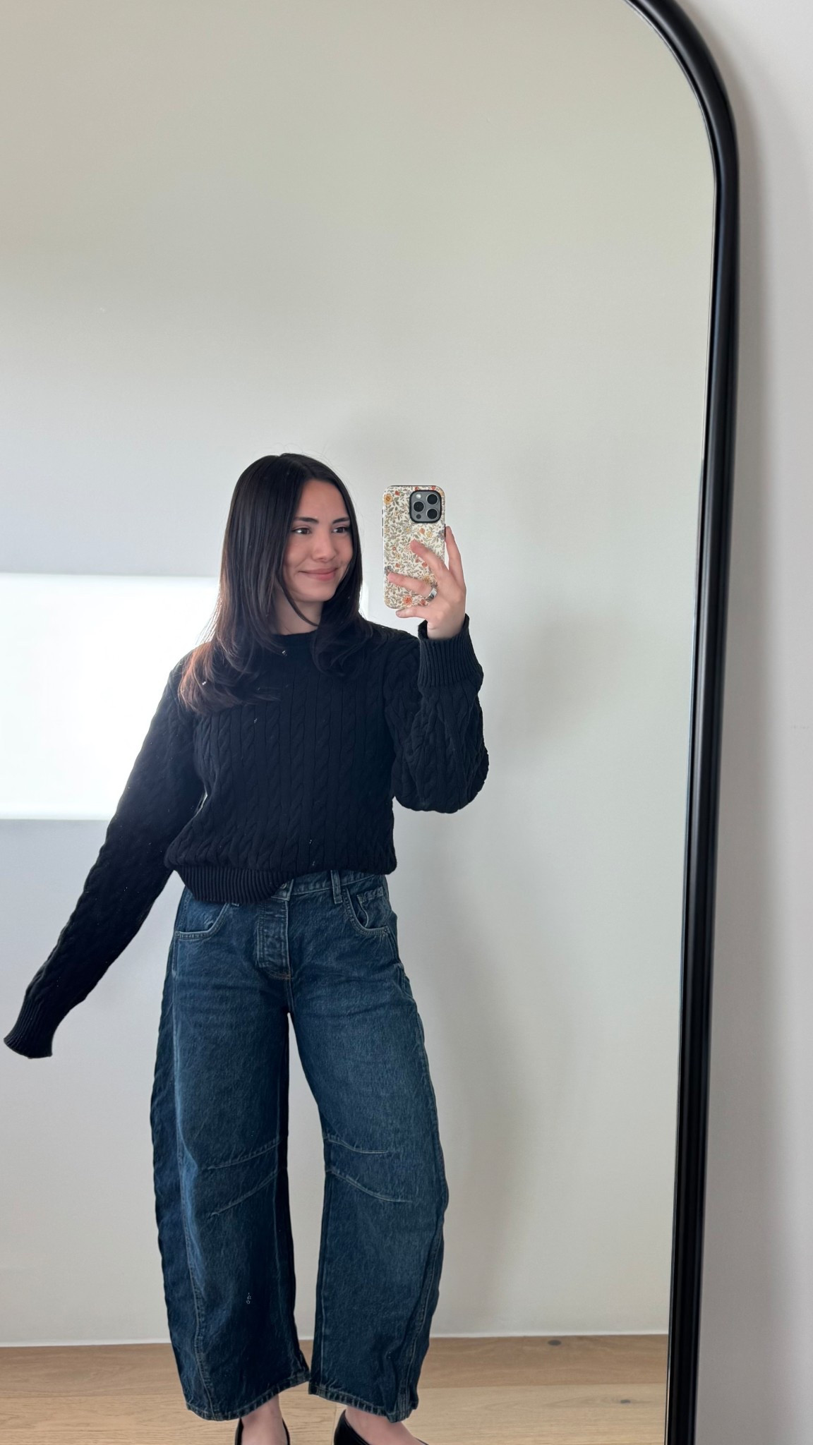 Bought my fav jeans in a different color! These are so elite for short people 😭🙏🏻