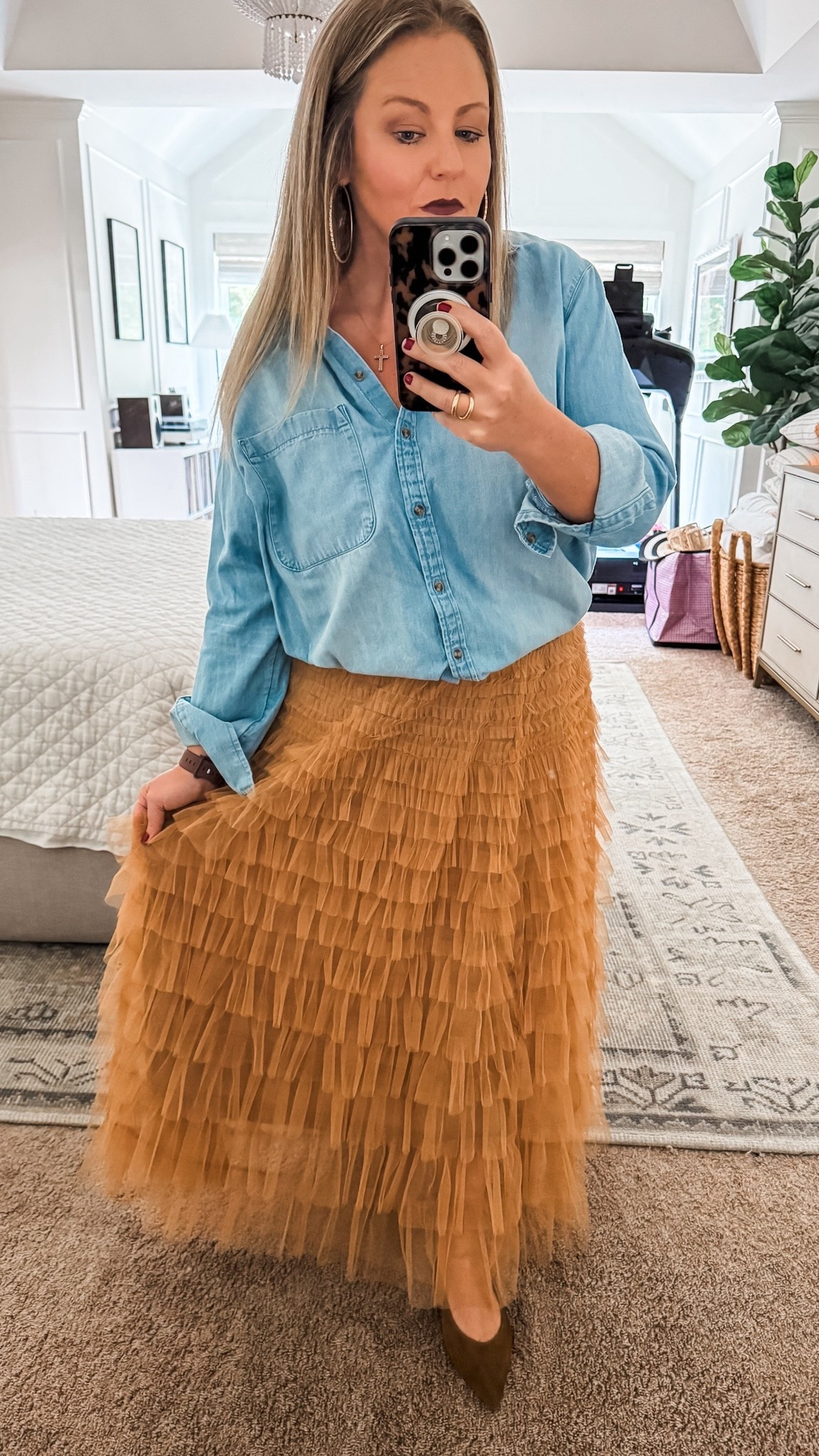 This tulle maxi skirt is amazingly affordable and comes in lots of different colors. It’s perfect for any occasion, from date night to church, and can be paired with any top. date night outfit work outfit denim shirt church outfit women’s outfit 