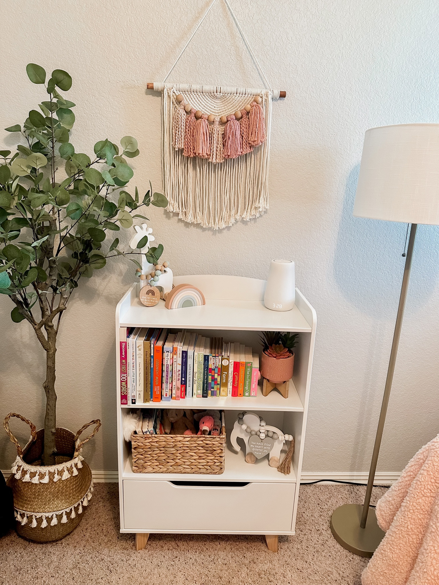 Boho nursery for baby girl🩷

Boho, nursery, rainbows, wicker, baby, white, natural, baby girl, floral, greenery, floor lamp, bookshelf, macrame, rainbow, books, baby books 

#LTKfamily #LTKbaby #LTKhome