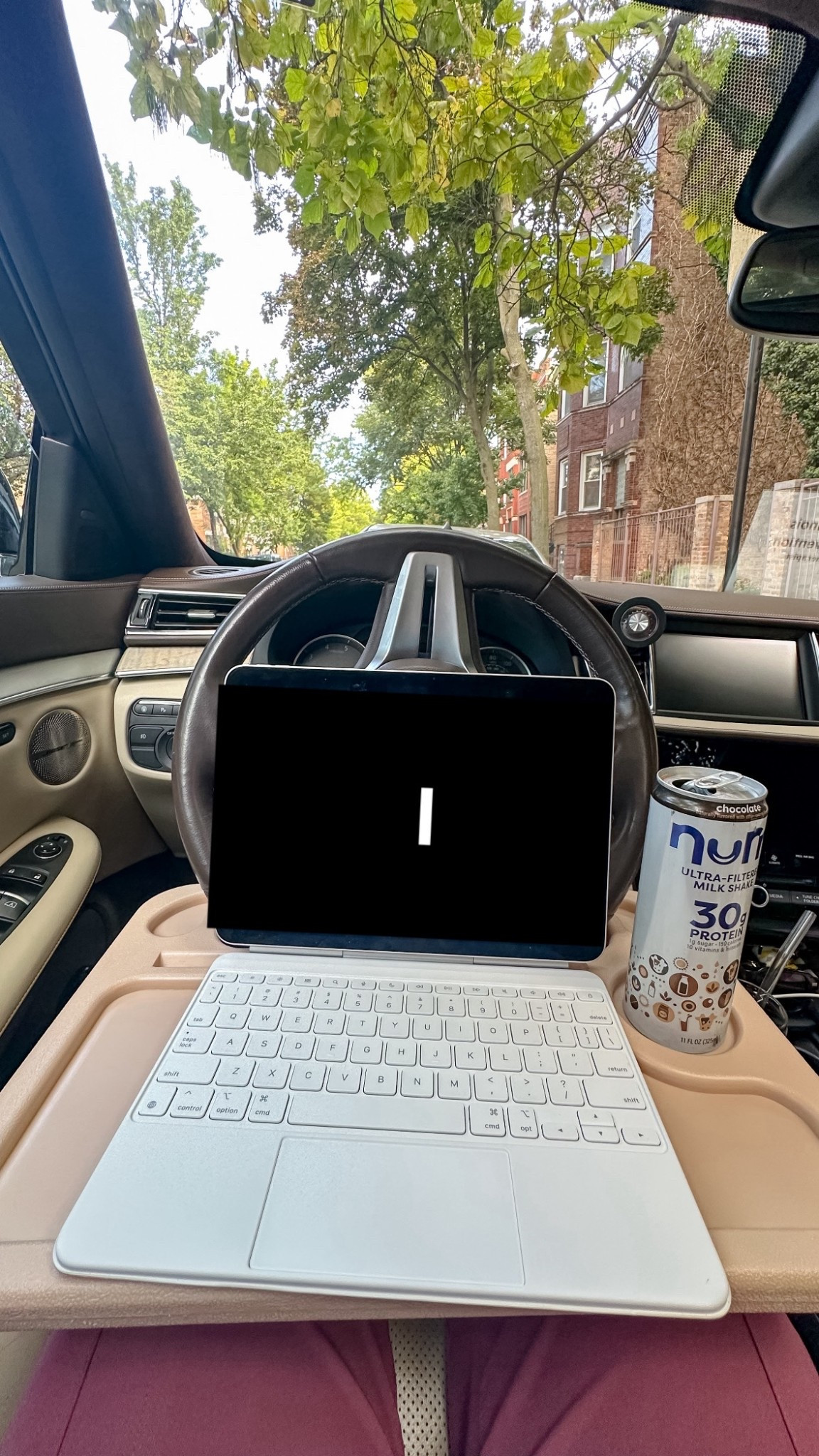Car essentials if you do work in the car / have a mobile office 