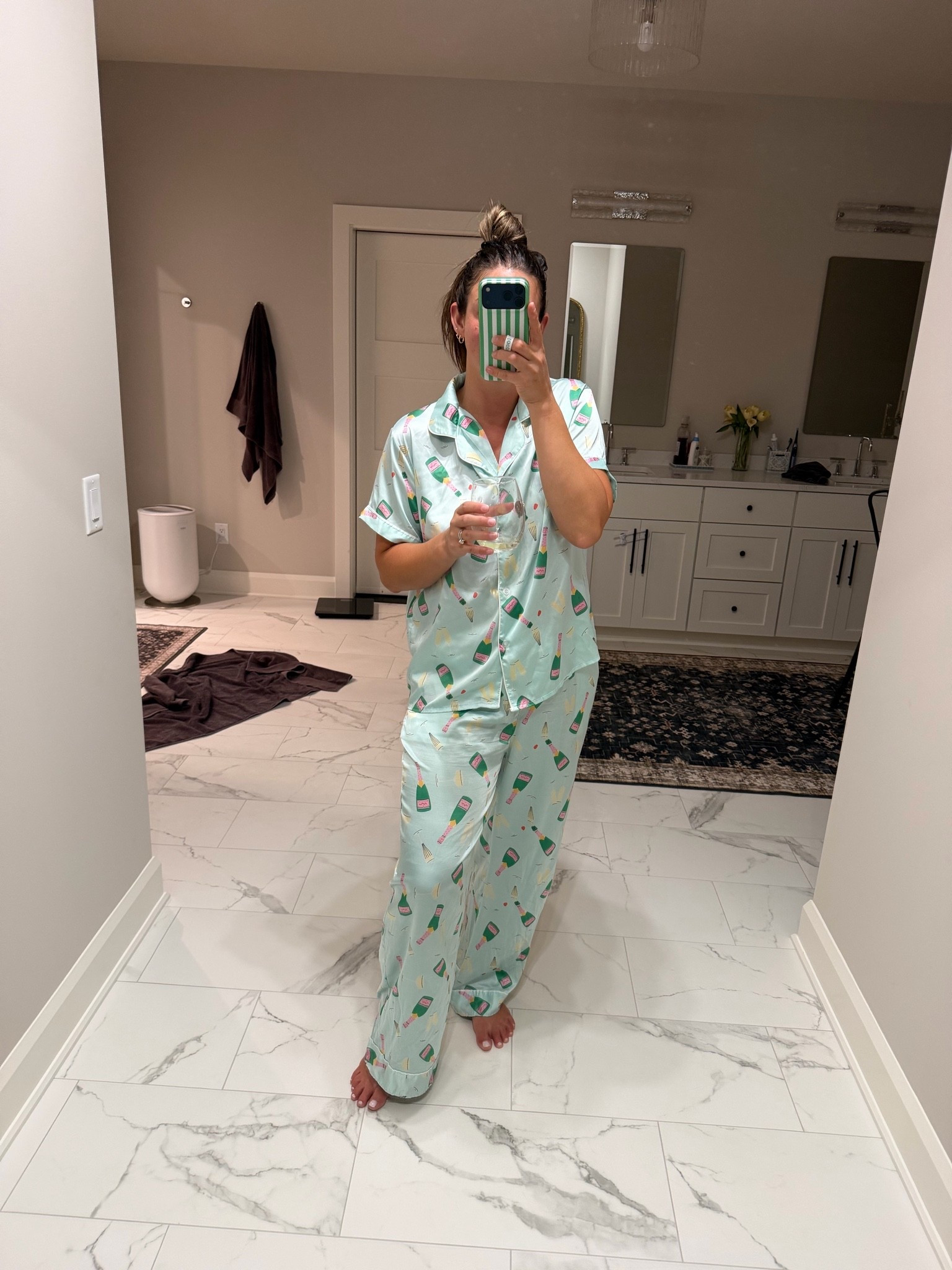 Great quality pajamas that feel luxurious 🫶🏼 satin pajama set