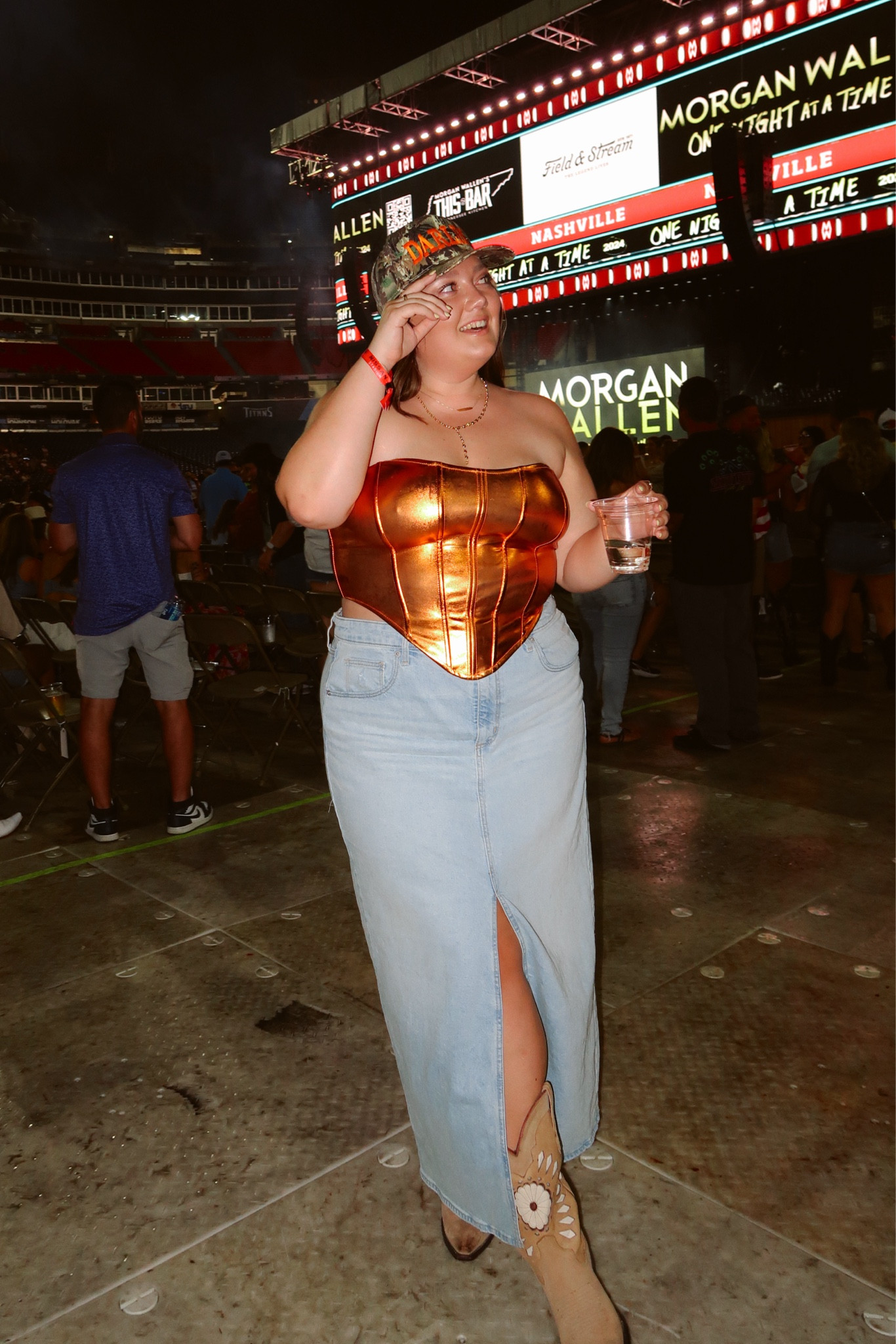 Morgan Wallen concert outfit! Size xxxl in corset (could’ve done xxl) and wearing 17 in skirt!

#LTKplussize #LTKfindsunder50 #LTKstyletip