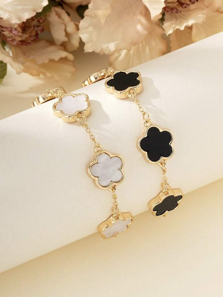 2pcs Fashionable Classic Black & White Clover Design Bracelet Set | SHEIN