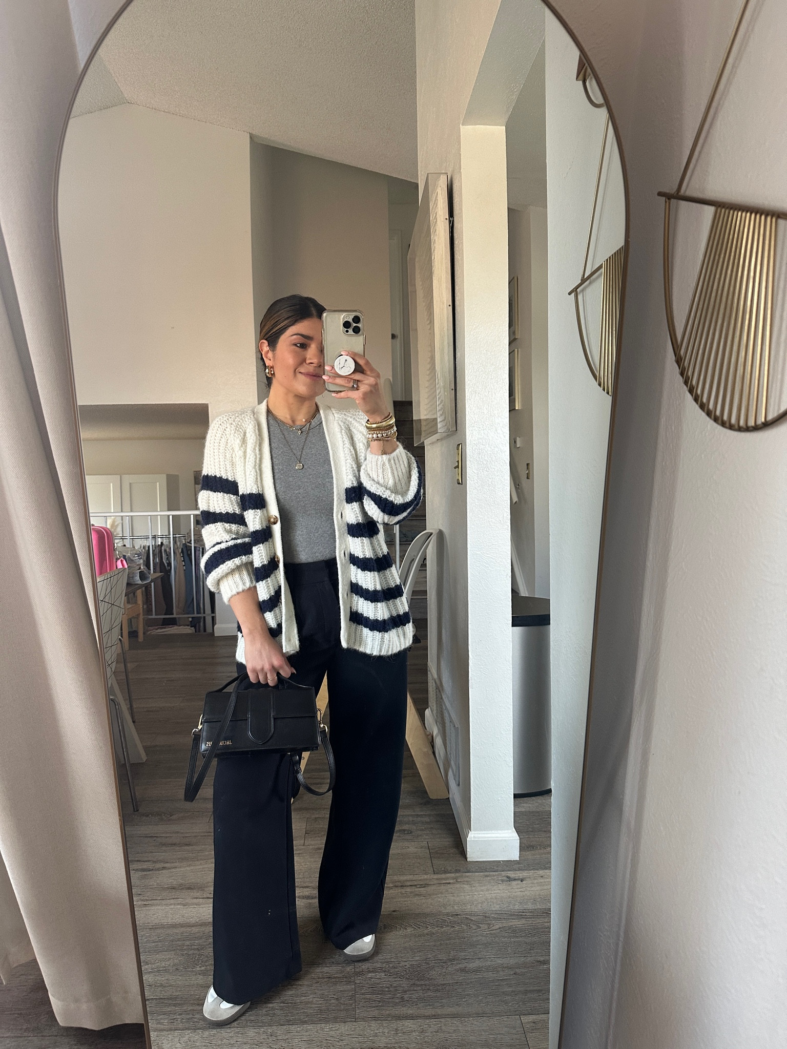 Take 30% off my tank top via Target and 15% off my trousers via Abercrombie! 
Tank top size xs
Pants size 25 short


#LTKfindsunder100 #LTKshoecrush #LTKsalealert