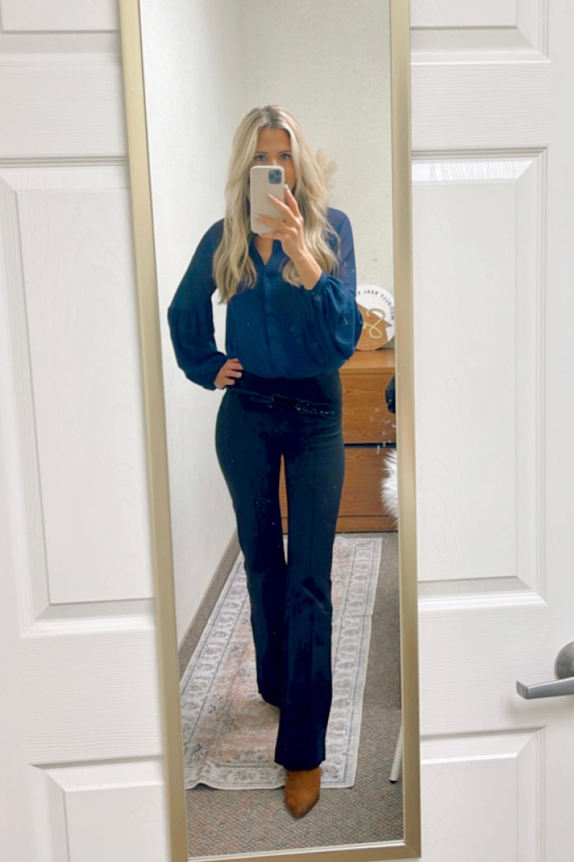 Spanx Flare Pants- classic work wear 

#LTKworkwear #LTKshoecrush #LTKunder100