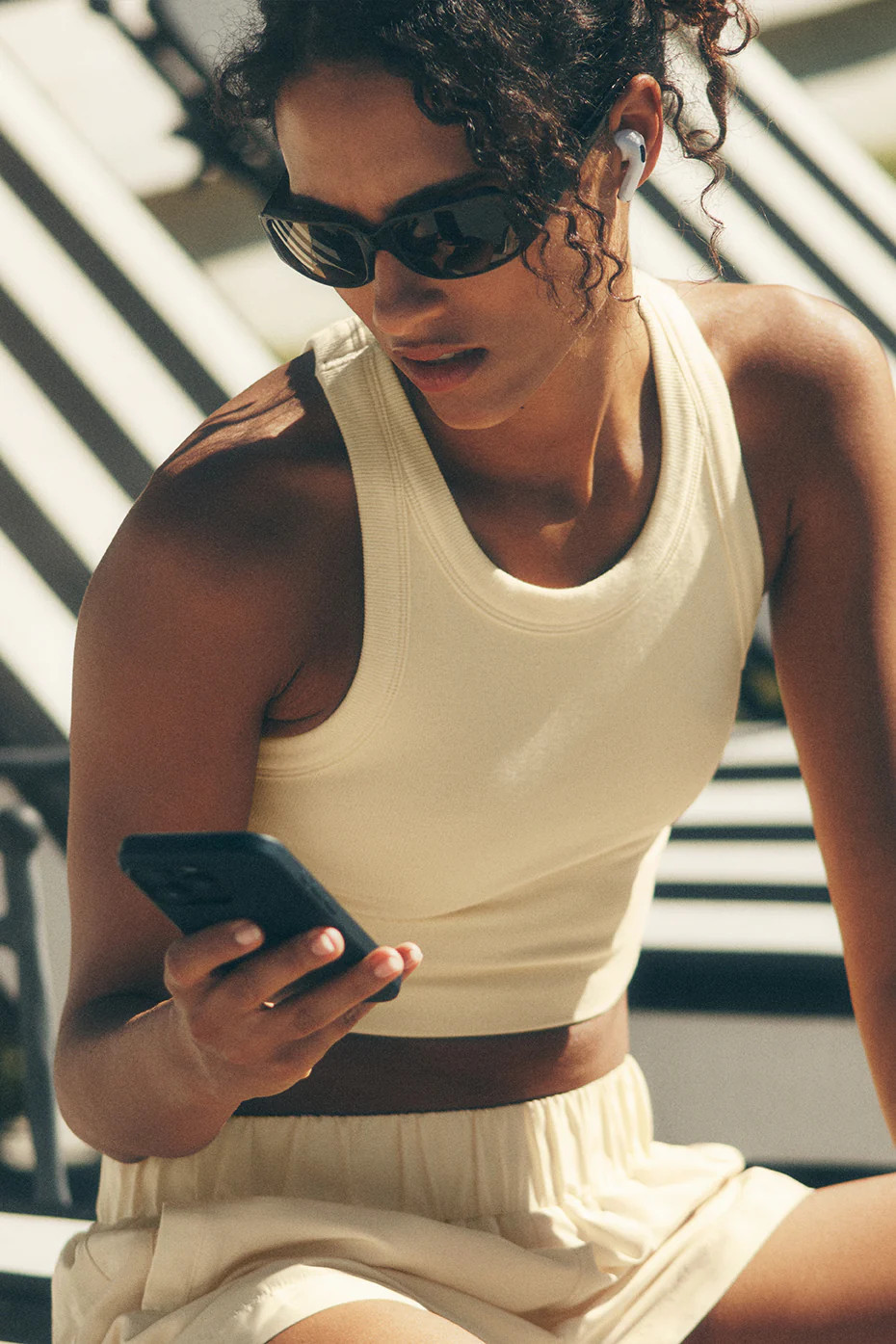ALO | Seamless Delight High Neck Bra Tank Top in Candlelight Yellow, Size: 2XS | Alo Yoga