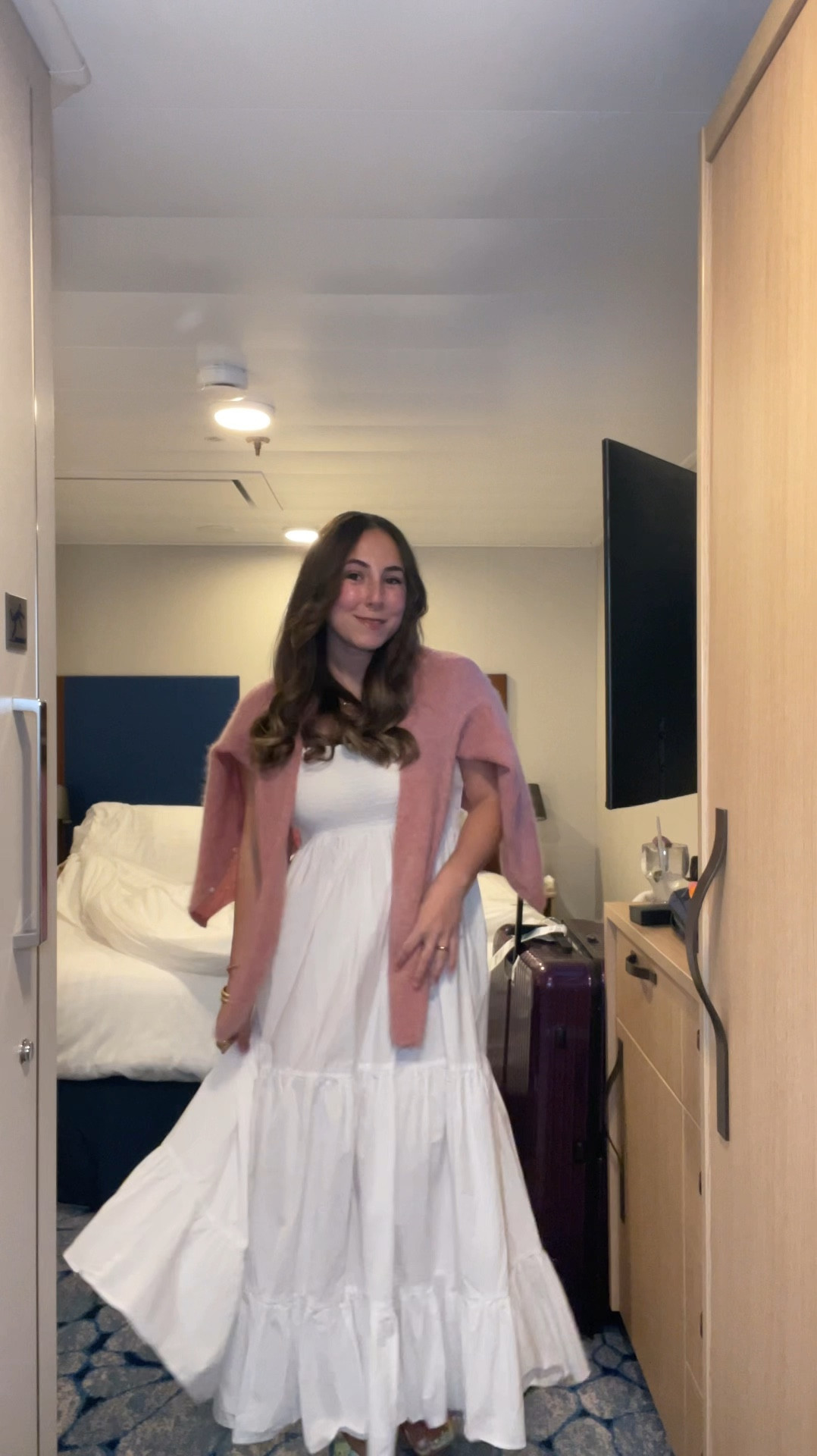utopia of the seas (night 1) outfits for dinner 🛳️🤍



#LTKFindsUnder100 #LTKSeasonal #LTKStyleTip