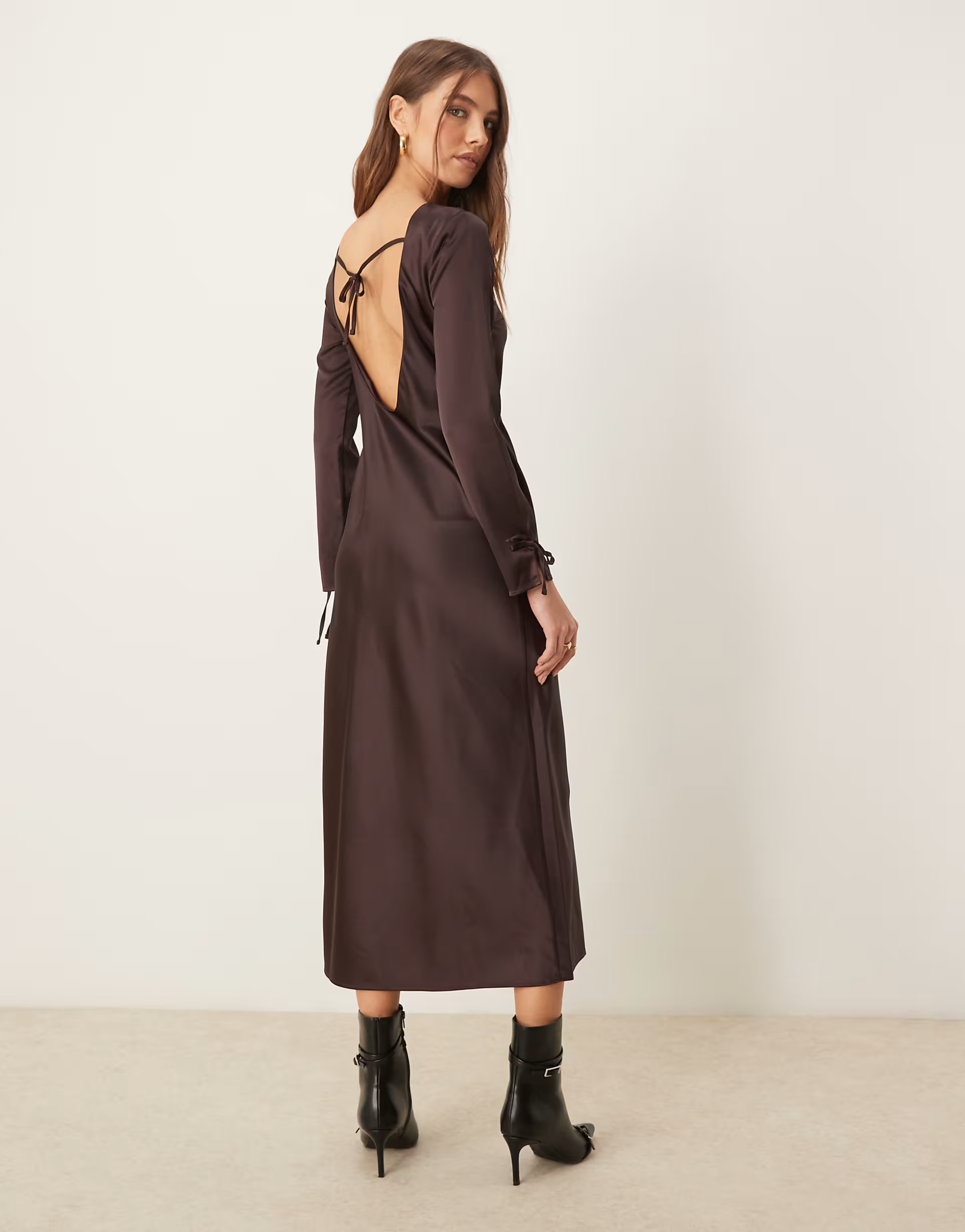 Miss Selfridge long sleeve maxi dress in brown | ASOS (Global)