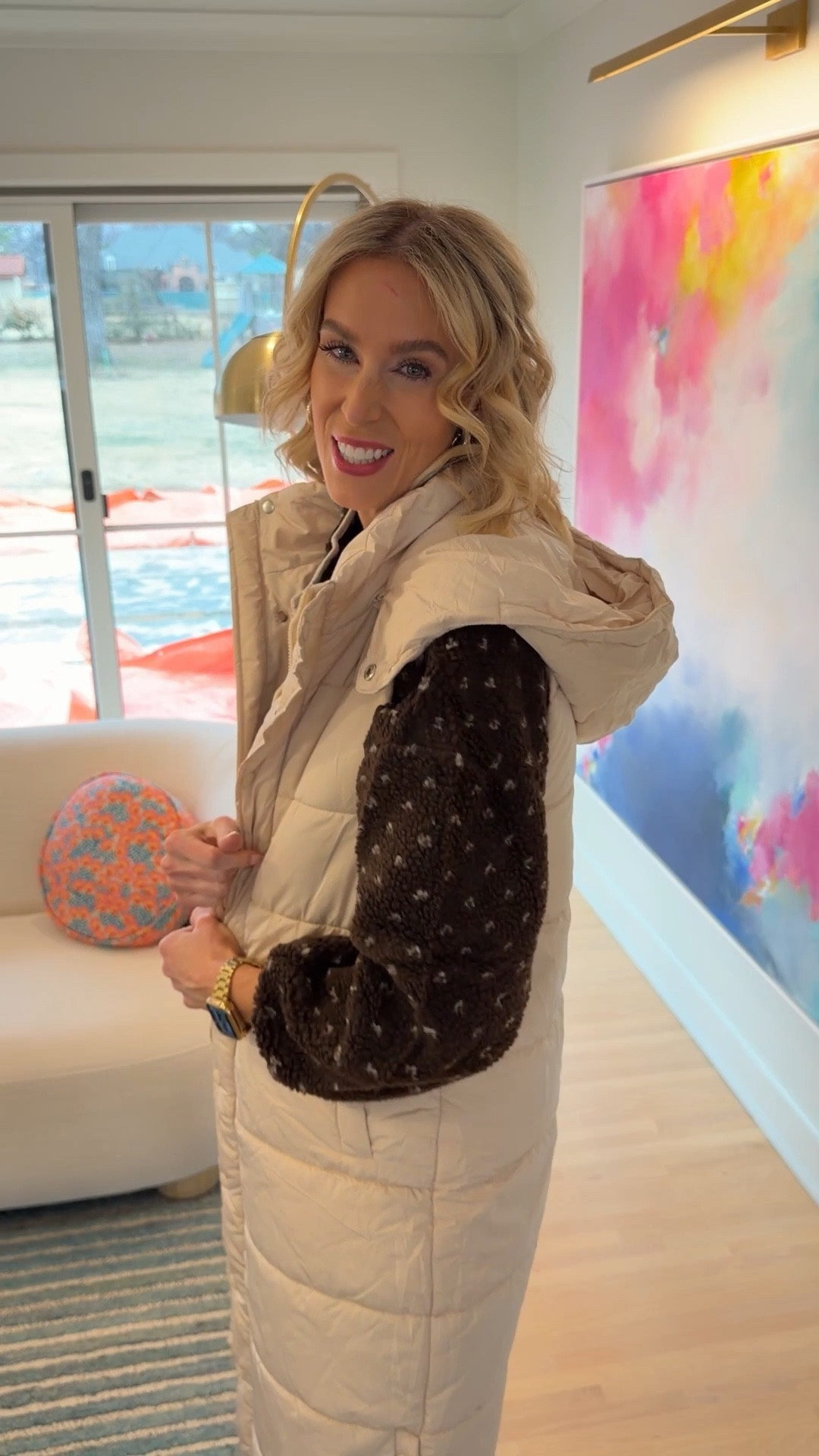 Long Amazon puffer vest! Comes in multiple colors. Wearing my usual size small  