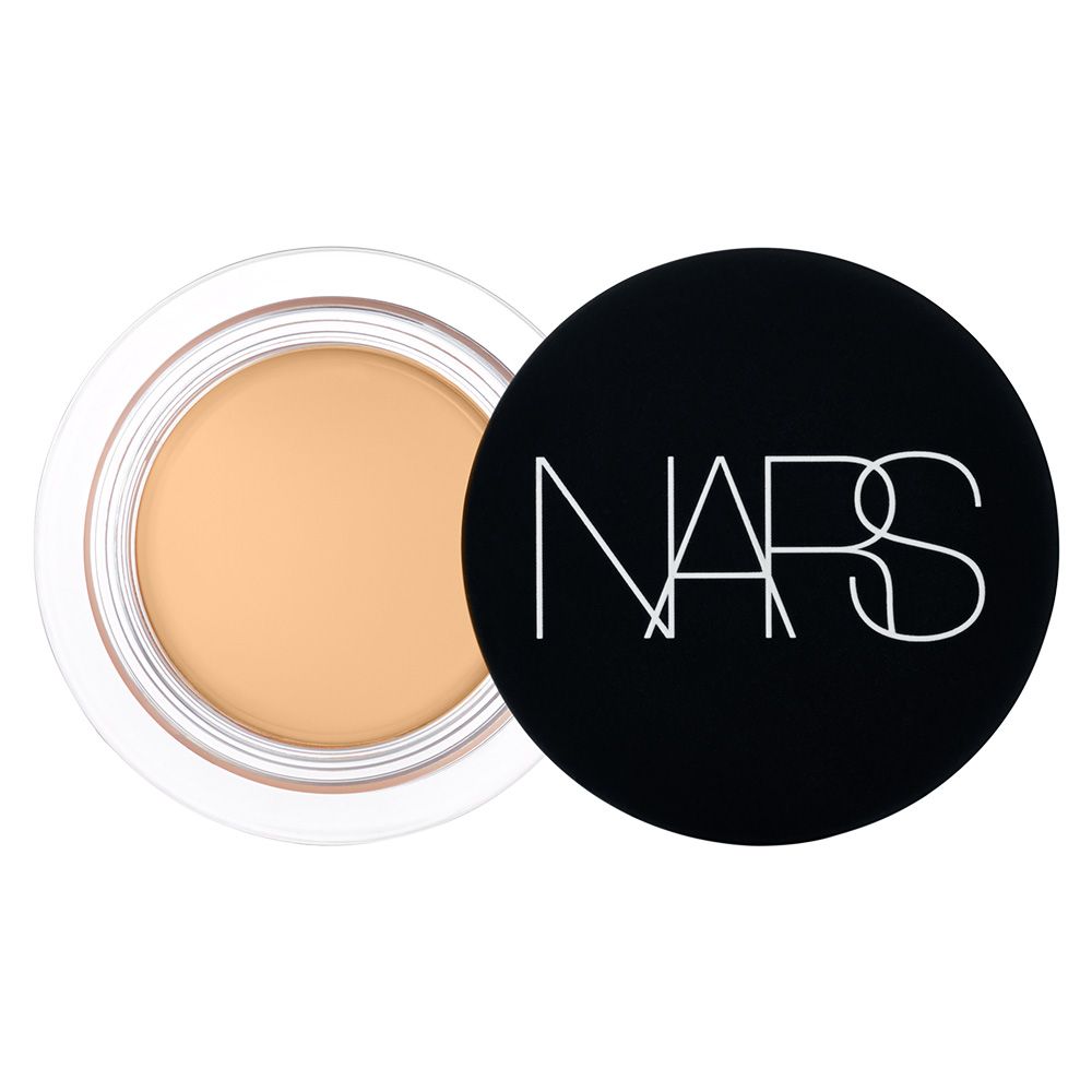 Ginger
            M2 - Medium with warm undertones, and a golden tone | NARS (US)
