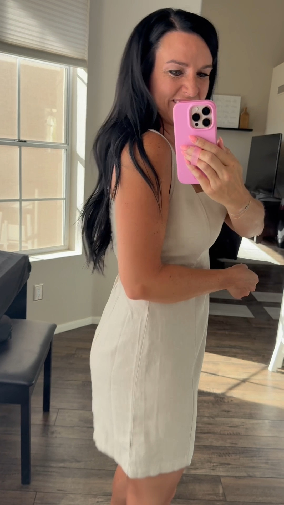 $16 SALE dress for a chic office look or a nice evening out / client dinner. Very classy and timeless look. I sized up to a M (fabric has no stretch). 


Old navy, sale alert, summer dress, workwear

#LTKSaleAlert #LTKWorkwear #LTKFindsUnder50