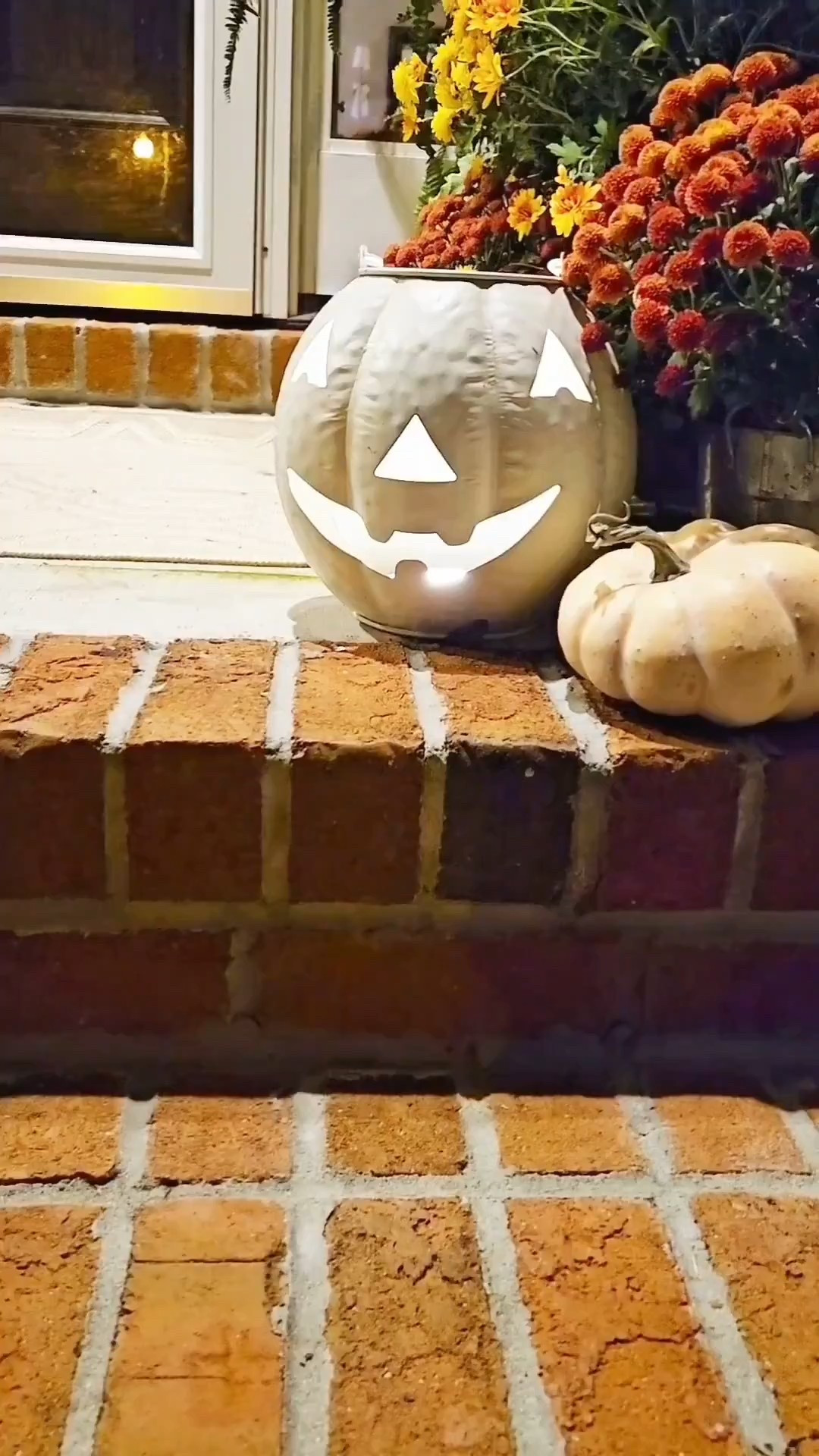 Fall Front Porch Edit

#fallfrontporch #falldecor 

#LTKSeasonal #LTKHome #LTKHalloween