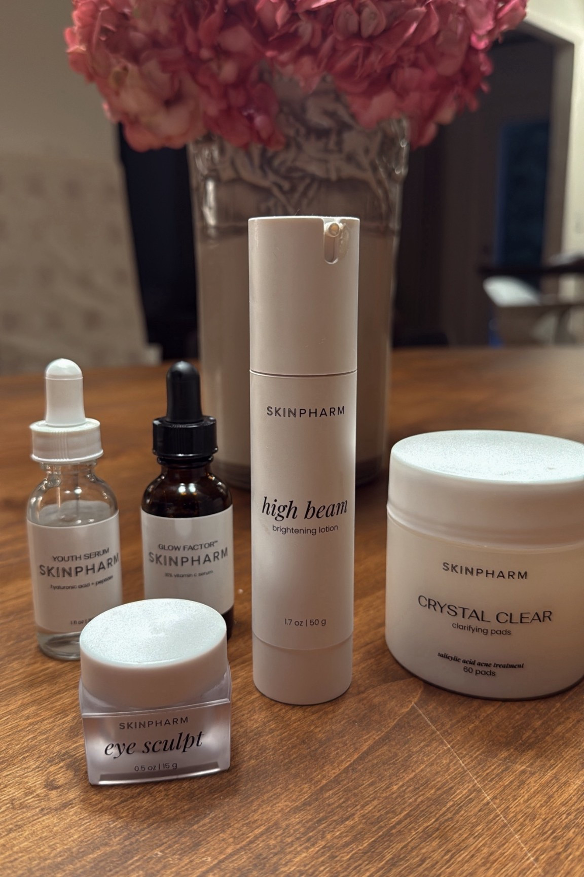 Skincare that does it all ✨ Pregnancy-safe, medical grade, and mama-approved. Worth every drop. Want me to break down my full routine next?

#LTKFindsUnder100 #LTKBeauty #LTKBump