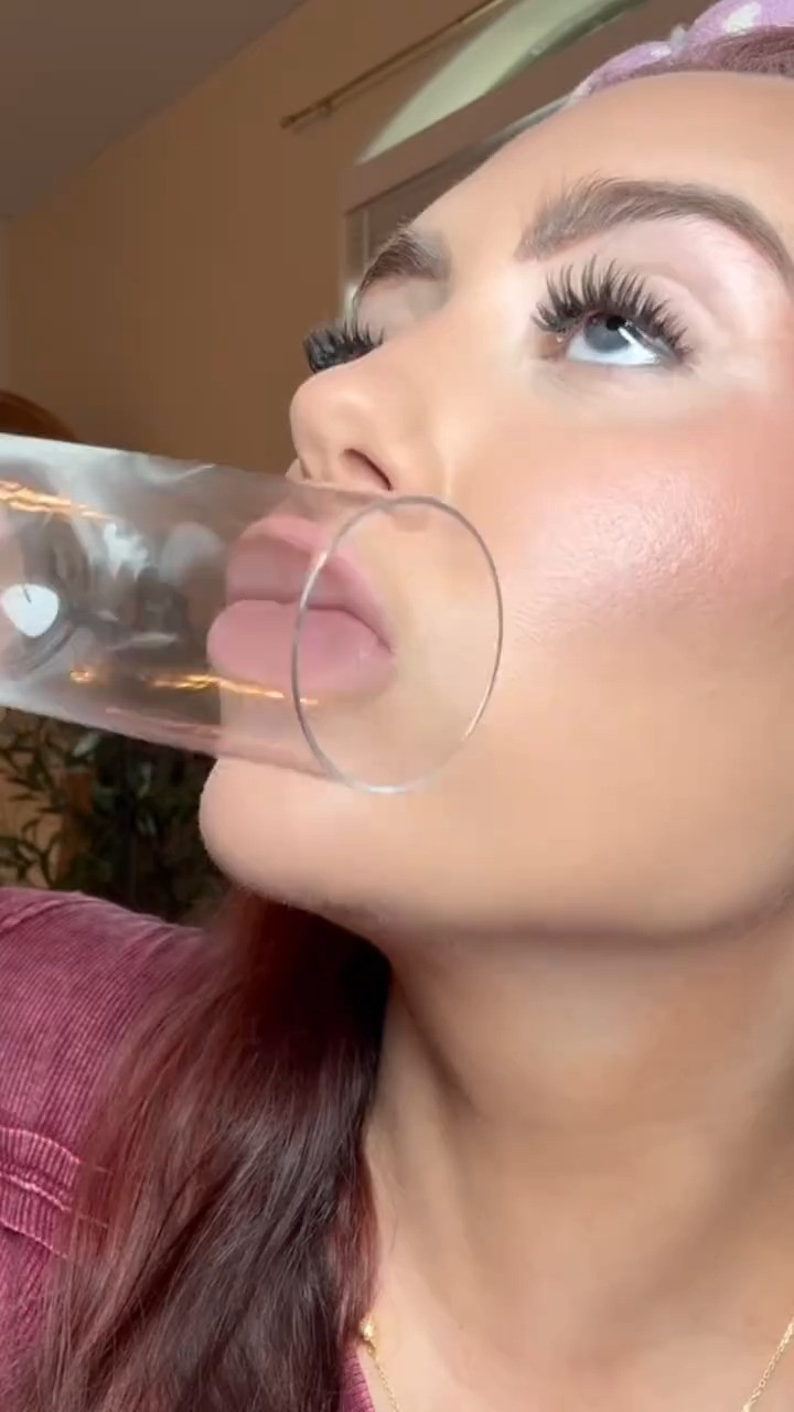 Soft lips, long wear, zero fuss. The Laka lip stain is giving that blurred, just-bitten look that lasts through coffee, errands, and everything in between. 💋 #lipstain #lakalipstain #lipstainviral #lipstainliner #ad 

 #LTKgrwm #LTKselfcare #LTKBeauty