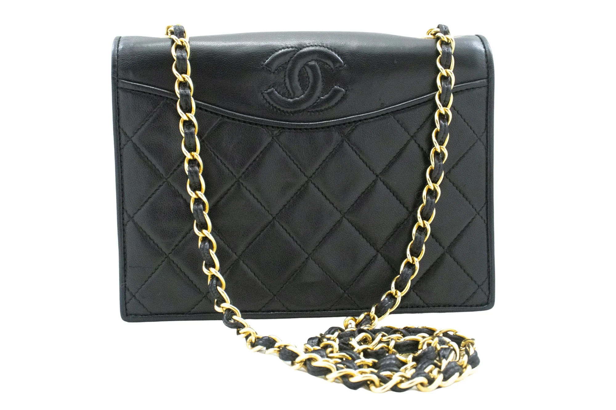 Chanel Flap Bag Leather Shoulder Bag (Pre-Owned) | Shop Simon
