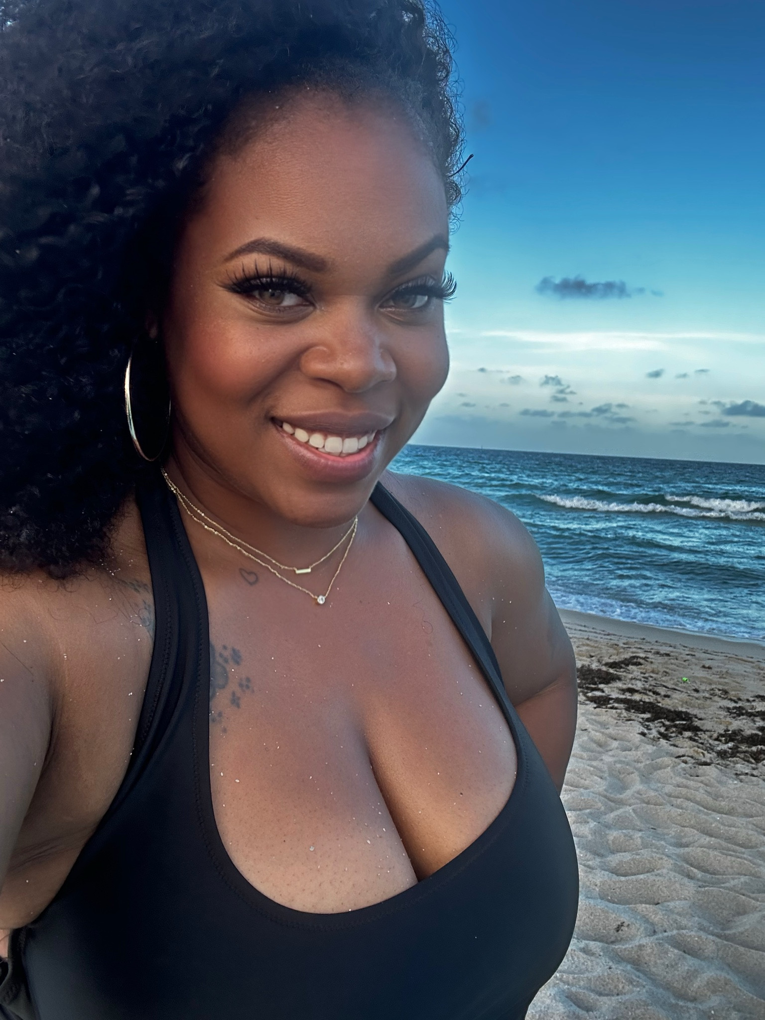 Beach Makeup Look🫦💄💋

#LTKSaleAlert #LTKBeauty #LTKSummerSales