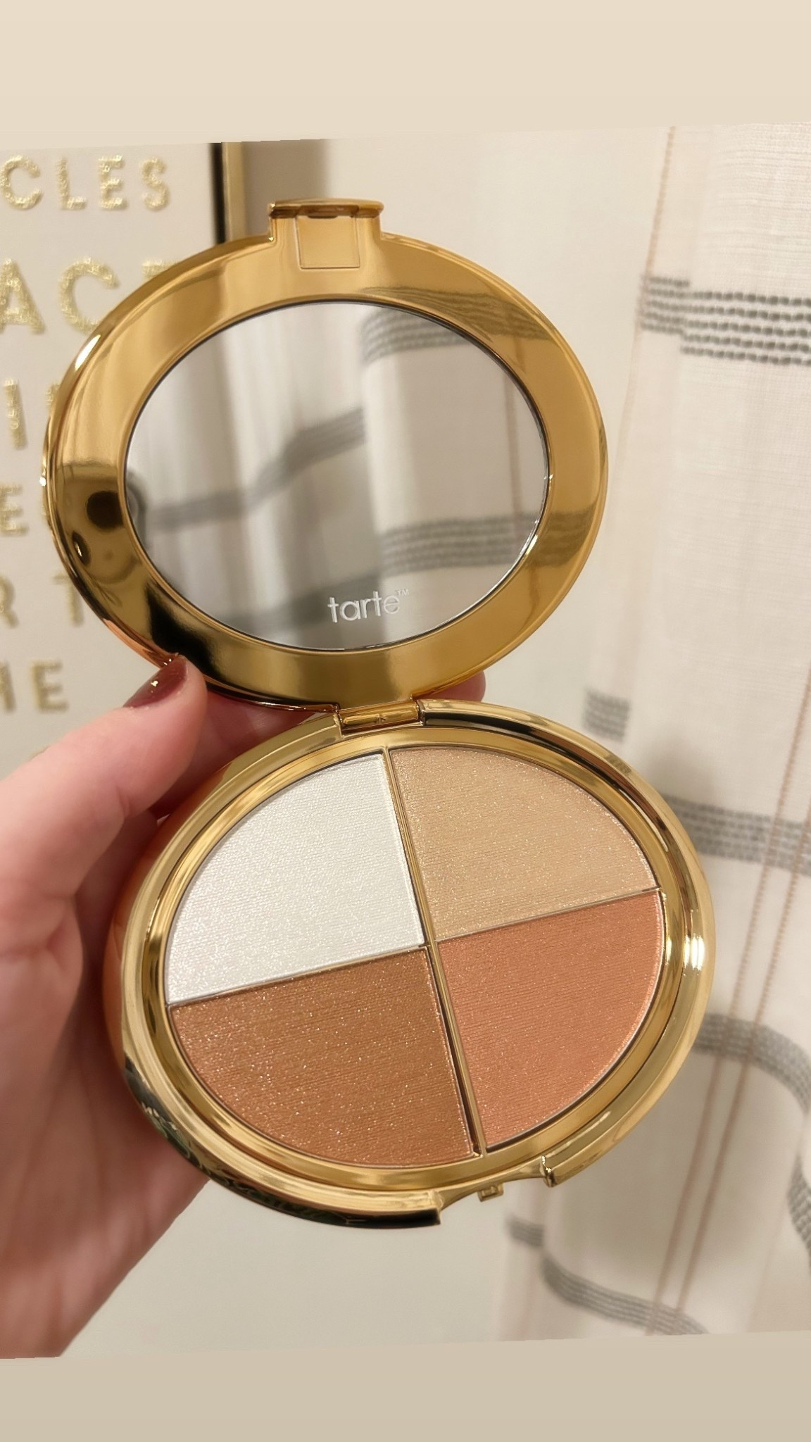 Obsessed with this new glow palette from tarte! 

#LTKBeauty #LTKGiftGuide #LTKgrwm