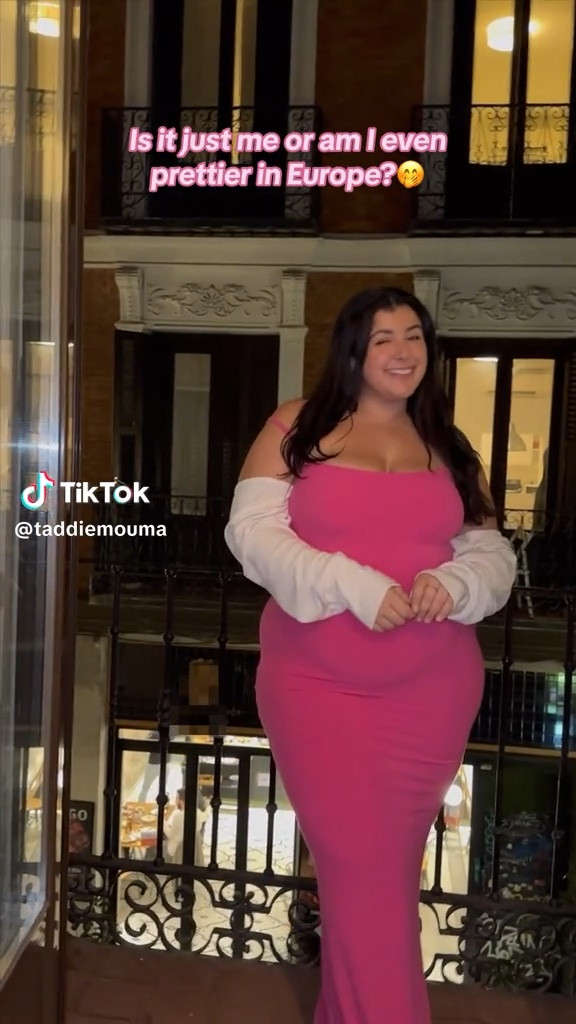 Felt so pretty wearing my favorite pink dress 🩷 this dress is so perfect and its a must for spring and summer🫶🏼 

Wearing a size XXL in both 💕

#LTKfindsunder100 #LTKplussize #LTKstyletip