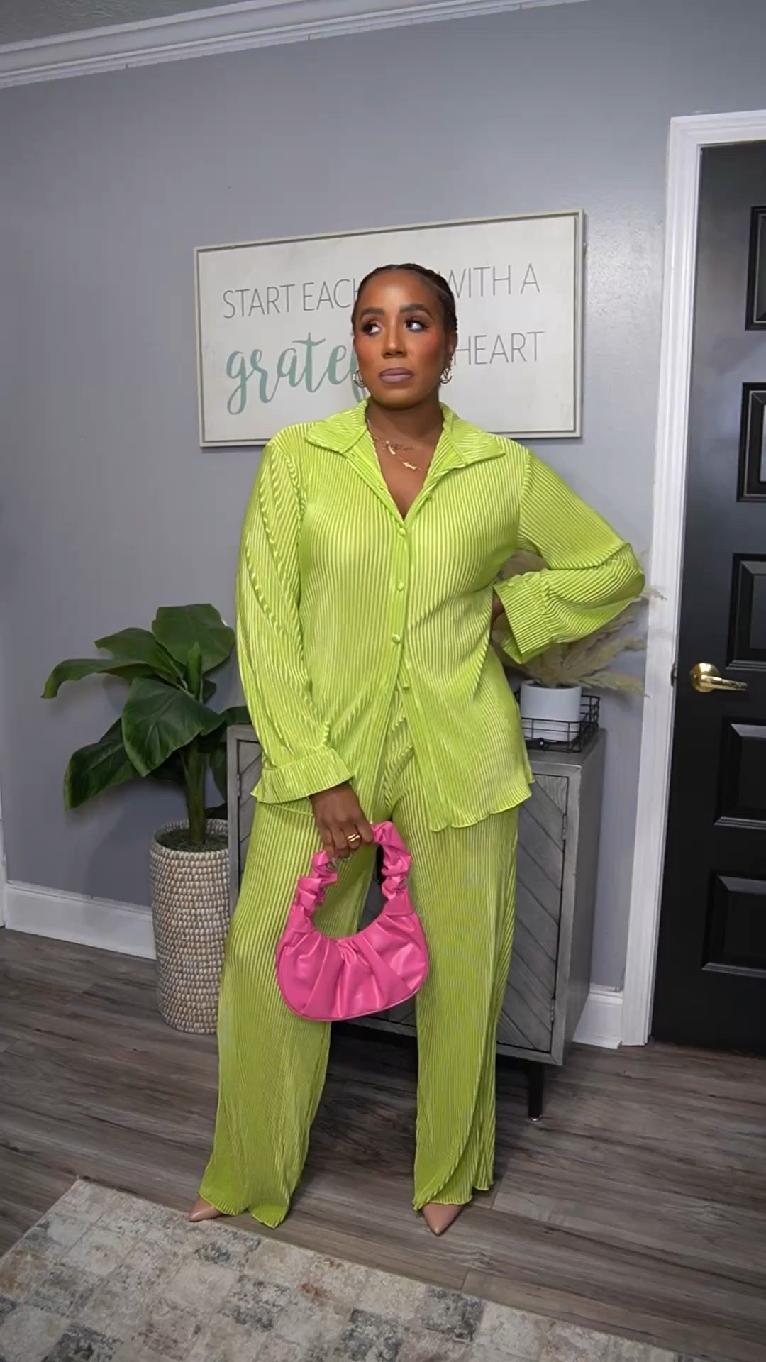 One set… ENDLESS looks 😍✨  
These bright + bold matching sets are that effortless outfit you don’t have to think twice about 🙌🏽  

Same style, multiple colors ✔️  
Mix + match for even MORE outfit combos ✔️  
Lightweight, comfy, and still gives put-together every time ✔️  

Perfect for brunch, vacation, errands, date night, or when you just want to look GOOD without the stress 💁🏽‍♀️💫  

SIZING REFERENCE/stats- 5’5”, 165 lbs, size 10  

#amazonfashion #amazonfinds #matchingsets #springoutfits #summerstyle #affordablefashion #over40style #casualchic #ootdinspo #vacationoutfits #styleover40 #fashionover40 #amazonstyle #effortl