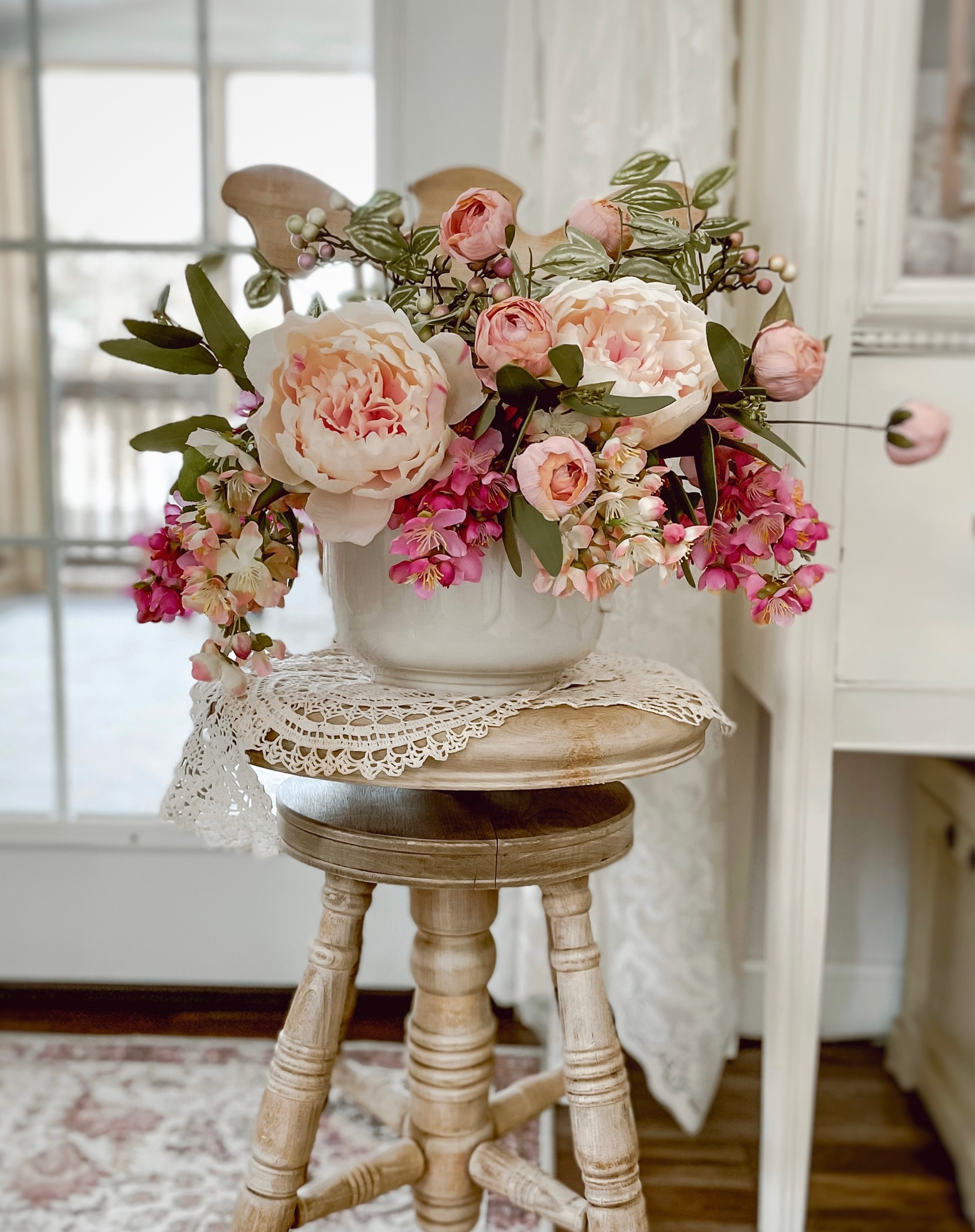 Spring floral arrangement. Spring flowers. Faux florals. Vintage chamber pot

#LTKSale #LTKFind #LTKsalealert